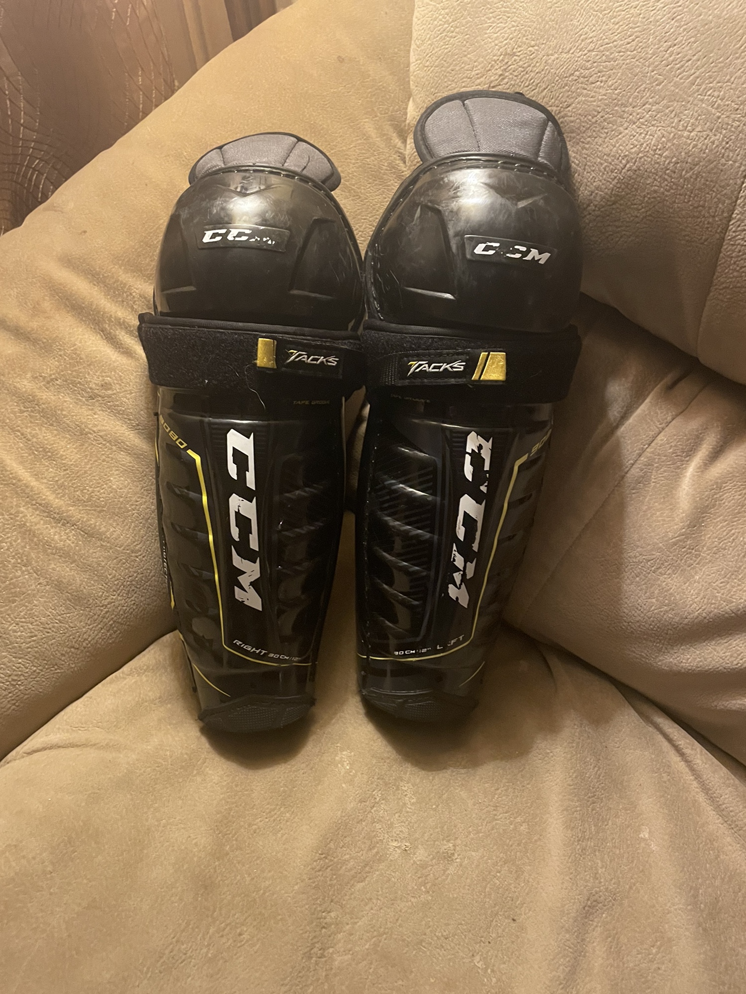 CCM Tacks 9080 Shin Pads SidelineSwap