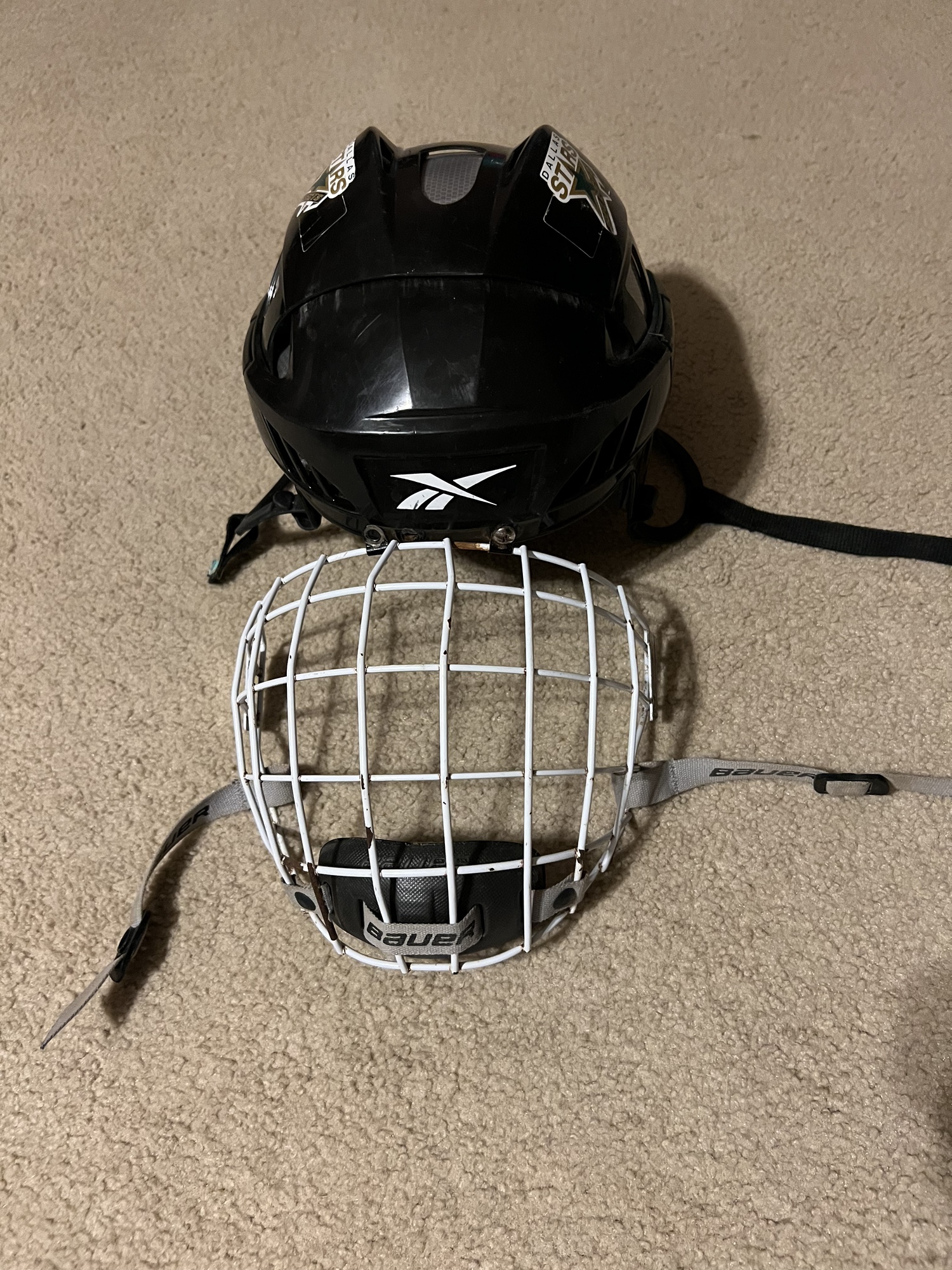Reebok 6K Helmet (L) with Bauer FM5100 Cage (L) SidelineSwap