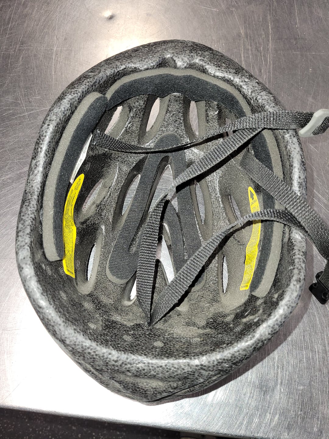 Used Schwinn Bike Helmet One Size Bicycles Helmets SidelineSwap