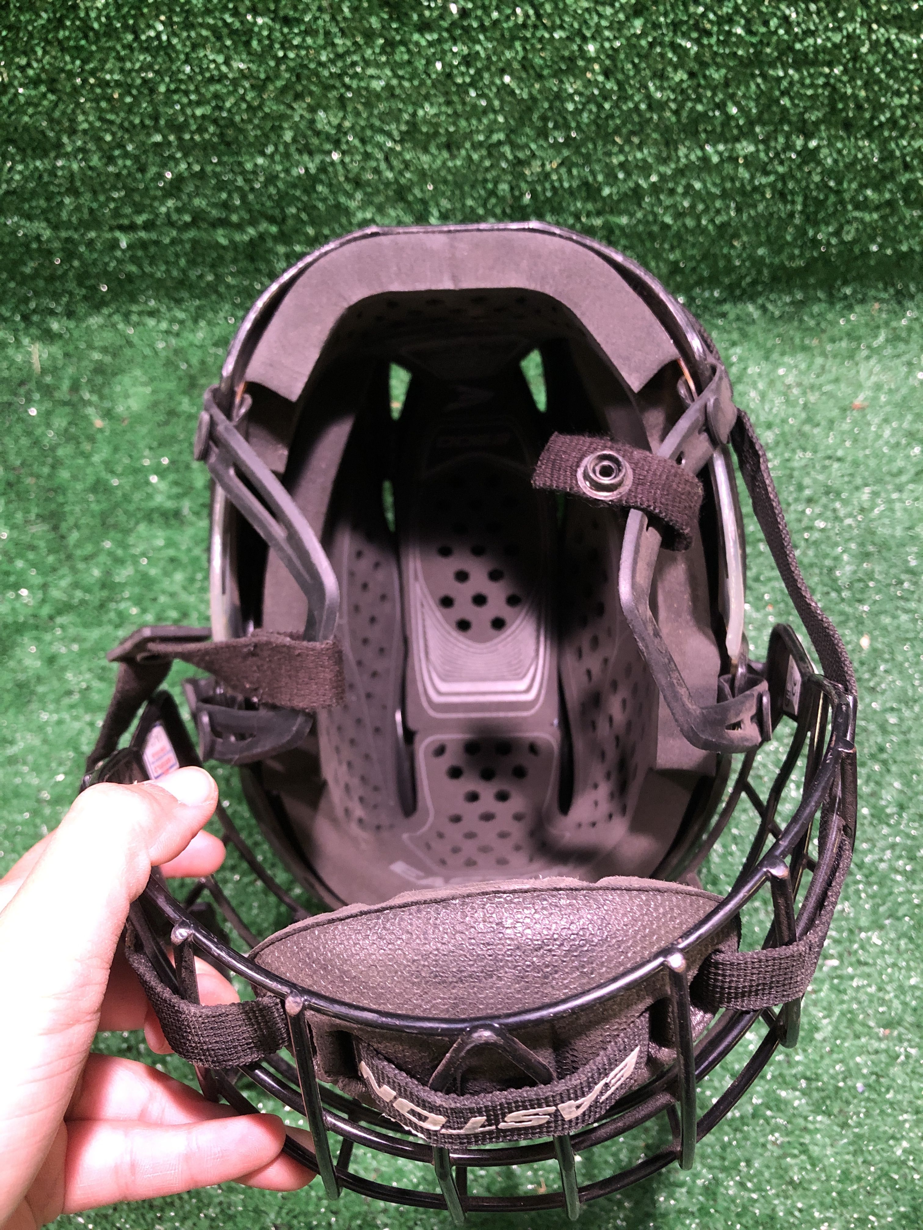 Easton E300 Hockey Helmet Small SidelineSwap