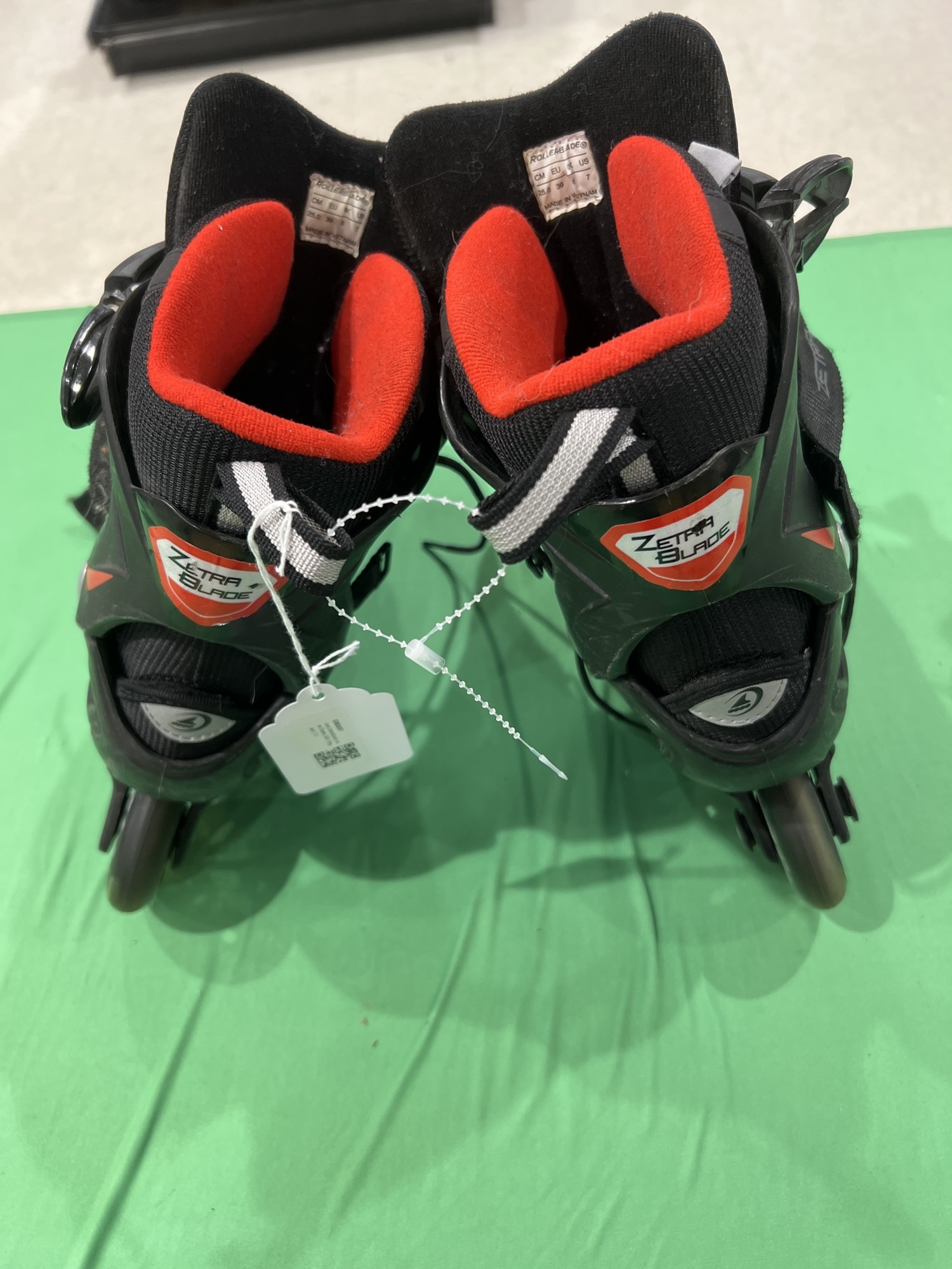 Used ZetraBlade Inline Skates D&R (Regular) 7.0 SidelineSwap