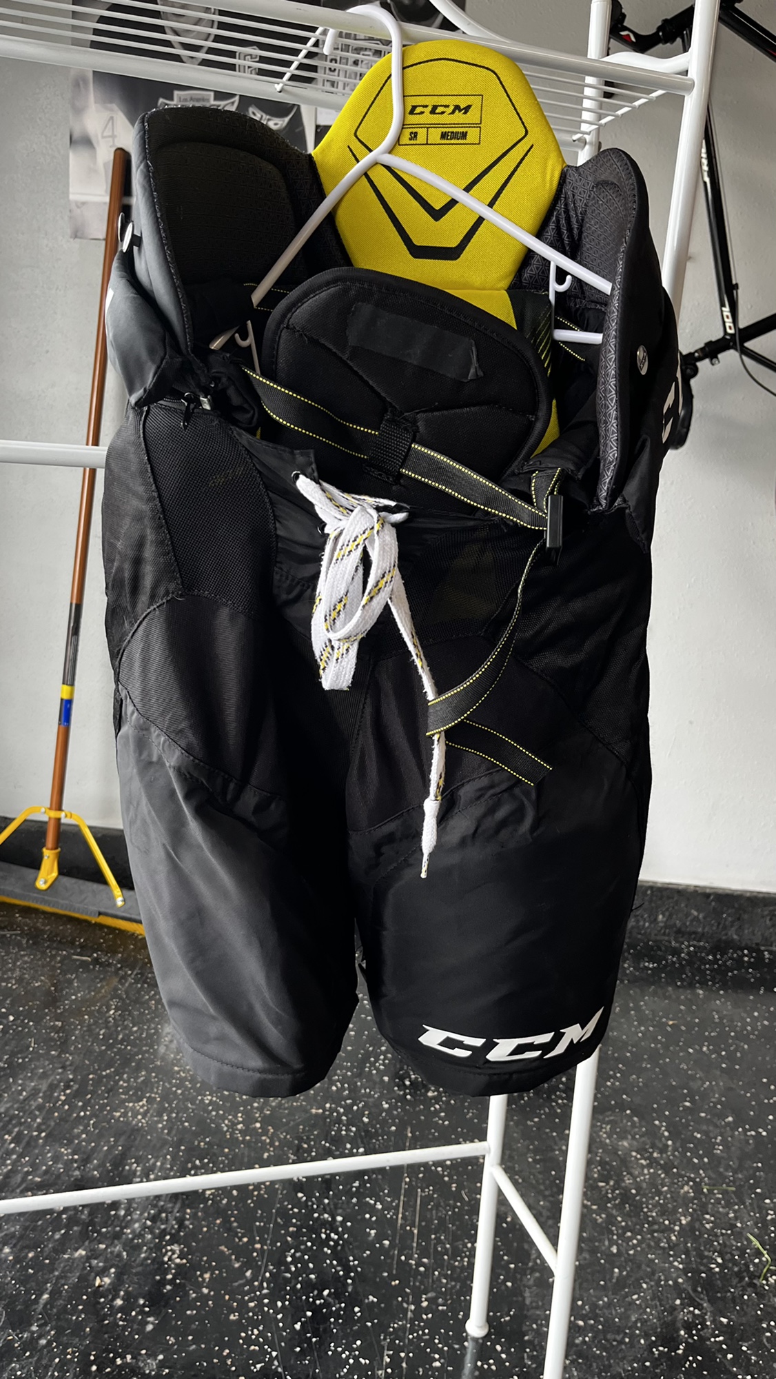 Senior Medium CCM Tacks 9060 Hockey Pants SidelineSwap