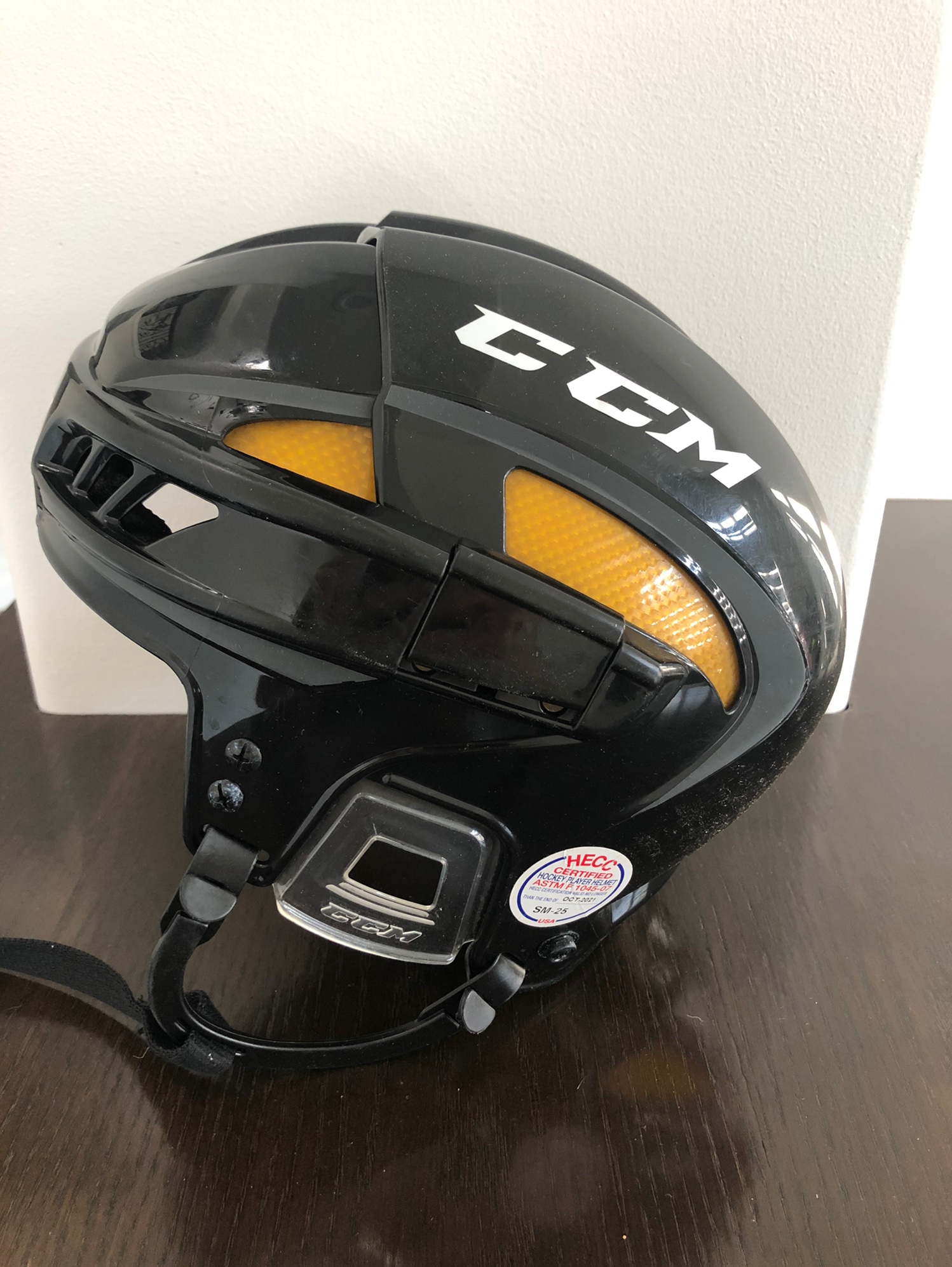 New Large CCM Helmet FITLITE HECC CERTIFICATION VALID NO LONGER THAN