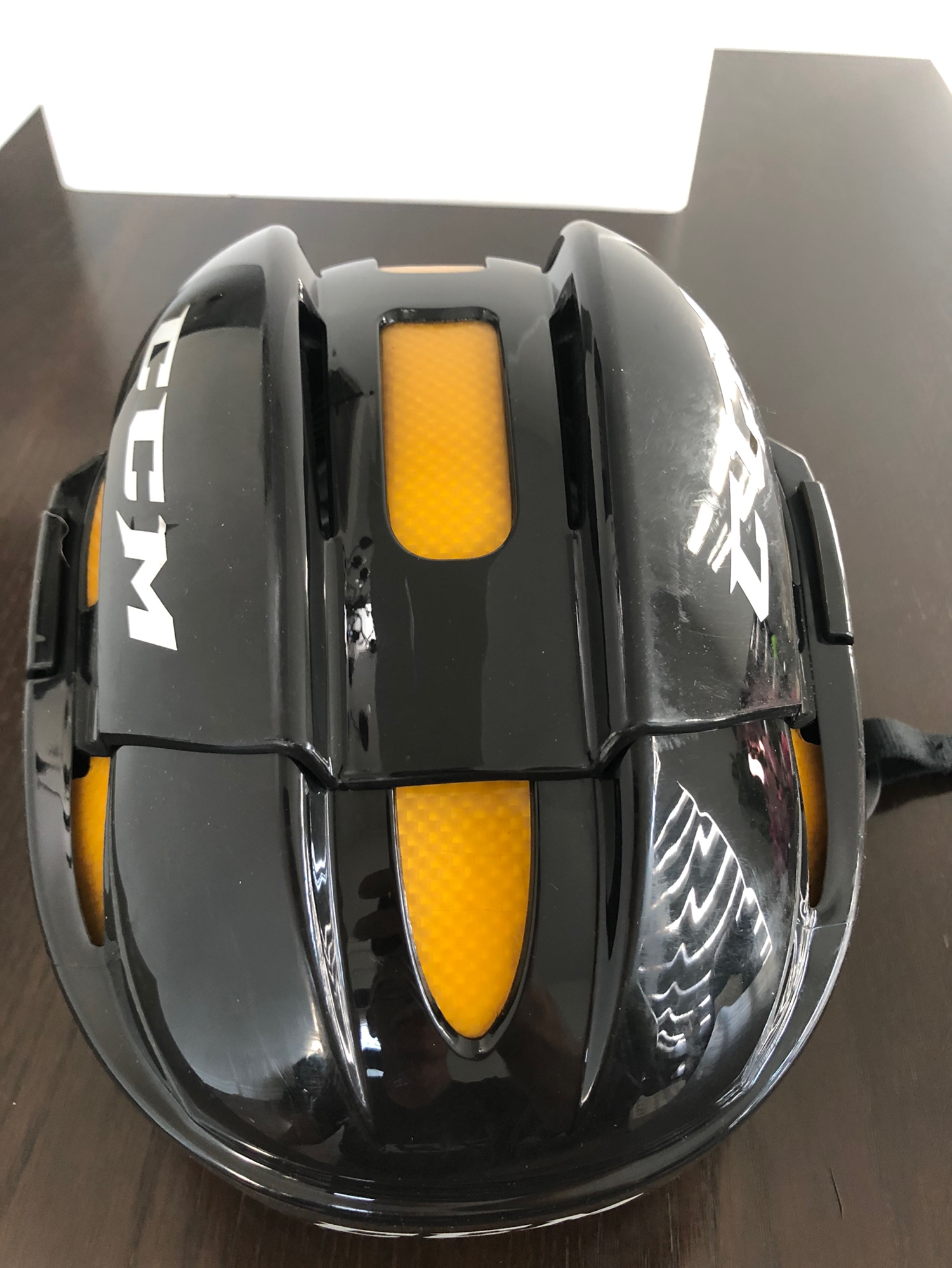 New Large CCM Helmet FITLITE HECC CERTIFICATION VALID NO LONGER THAN