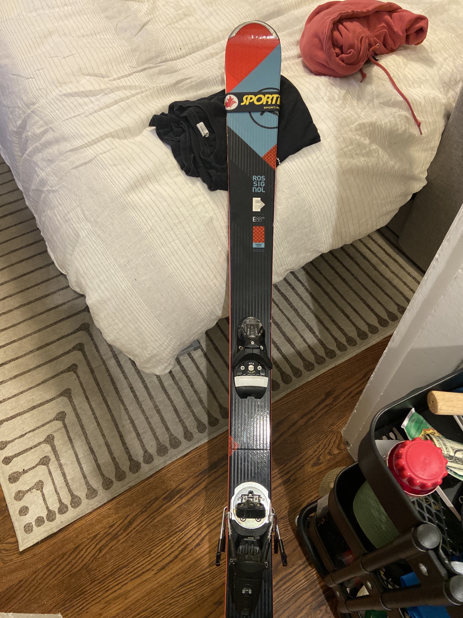 Rossignol Experience 88 Mens Skis With look Pivot Bindings SidelineSwap