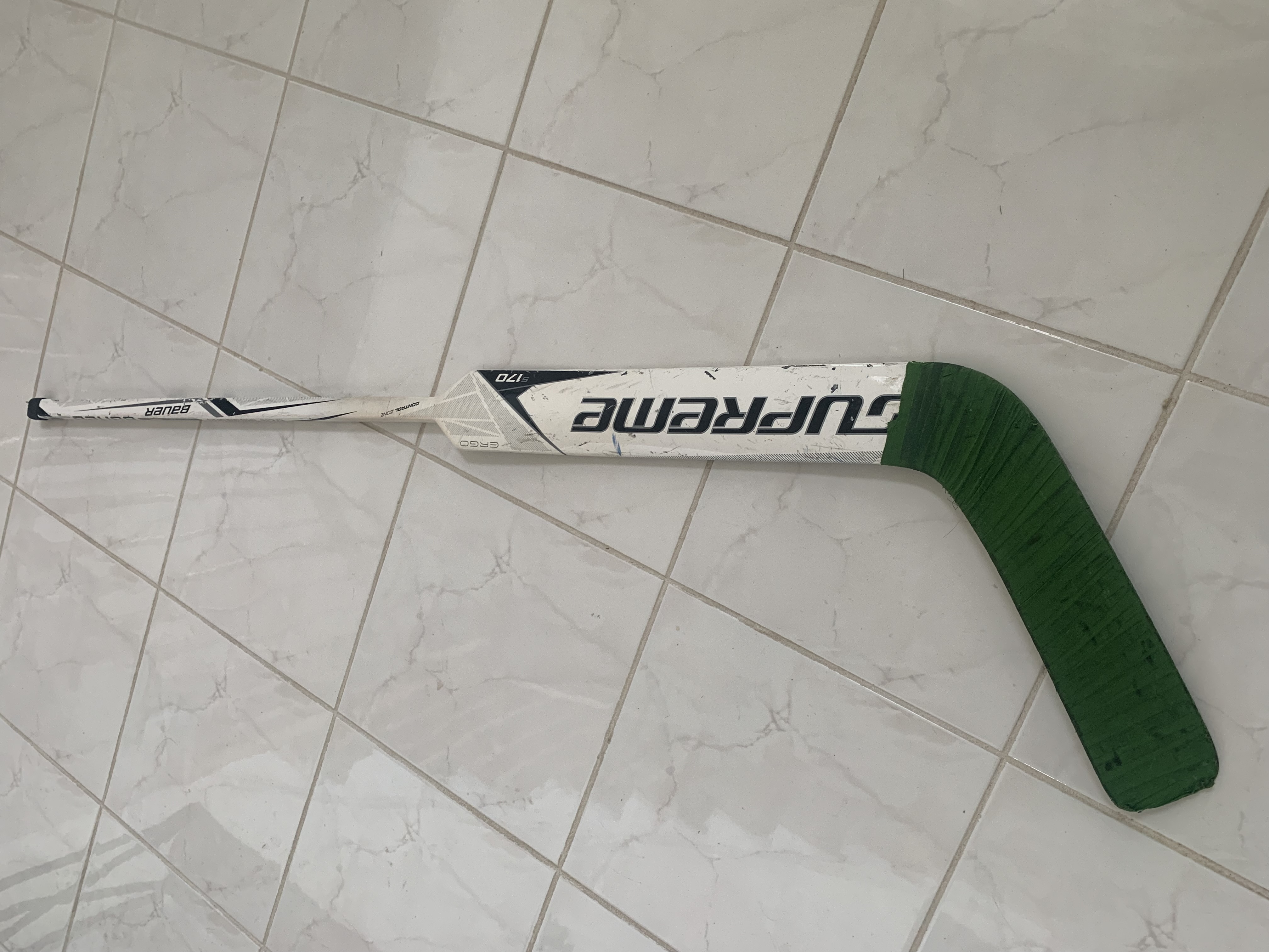 Junior Used Regular Bauer Supreme S170 Goalie Stick 21" SidelineSwap
