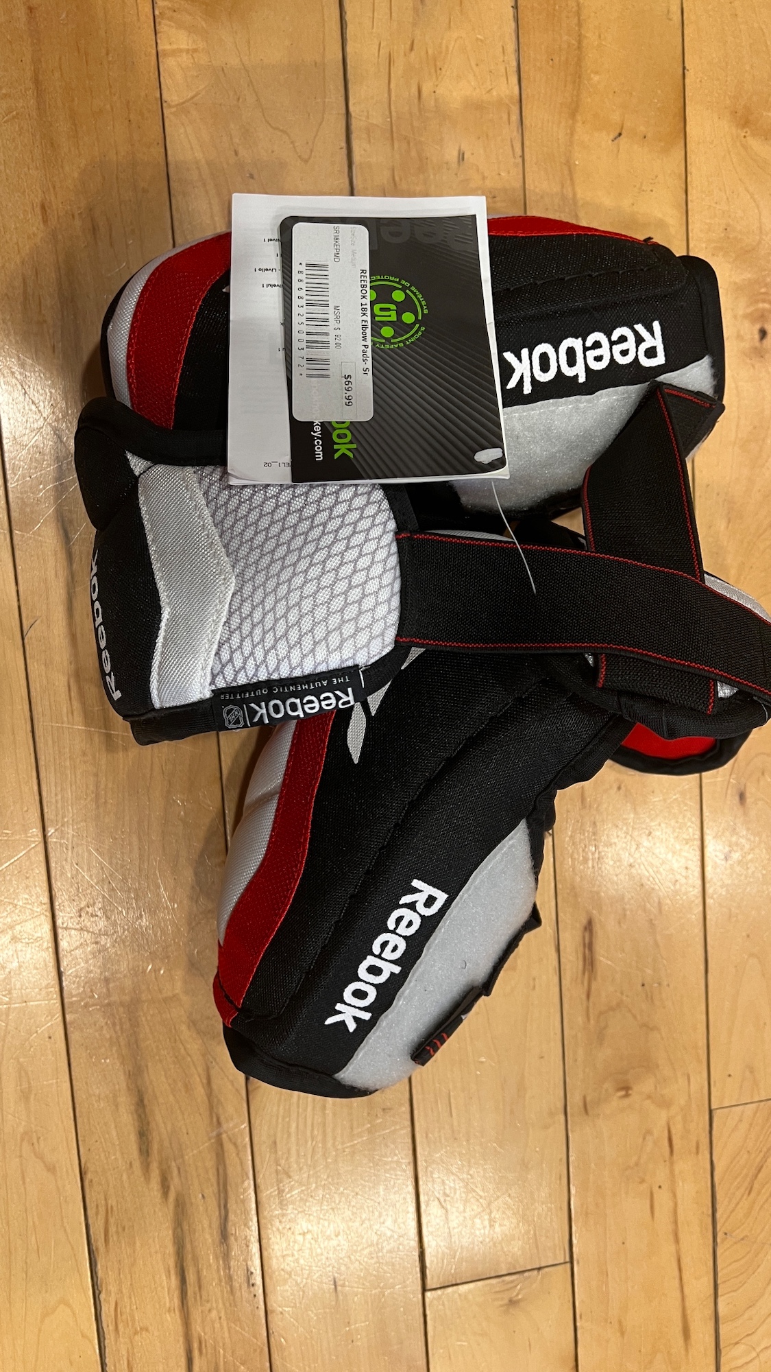 New Medium Reebok 18K Elbow Pads SidelineSwap