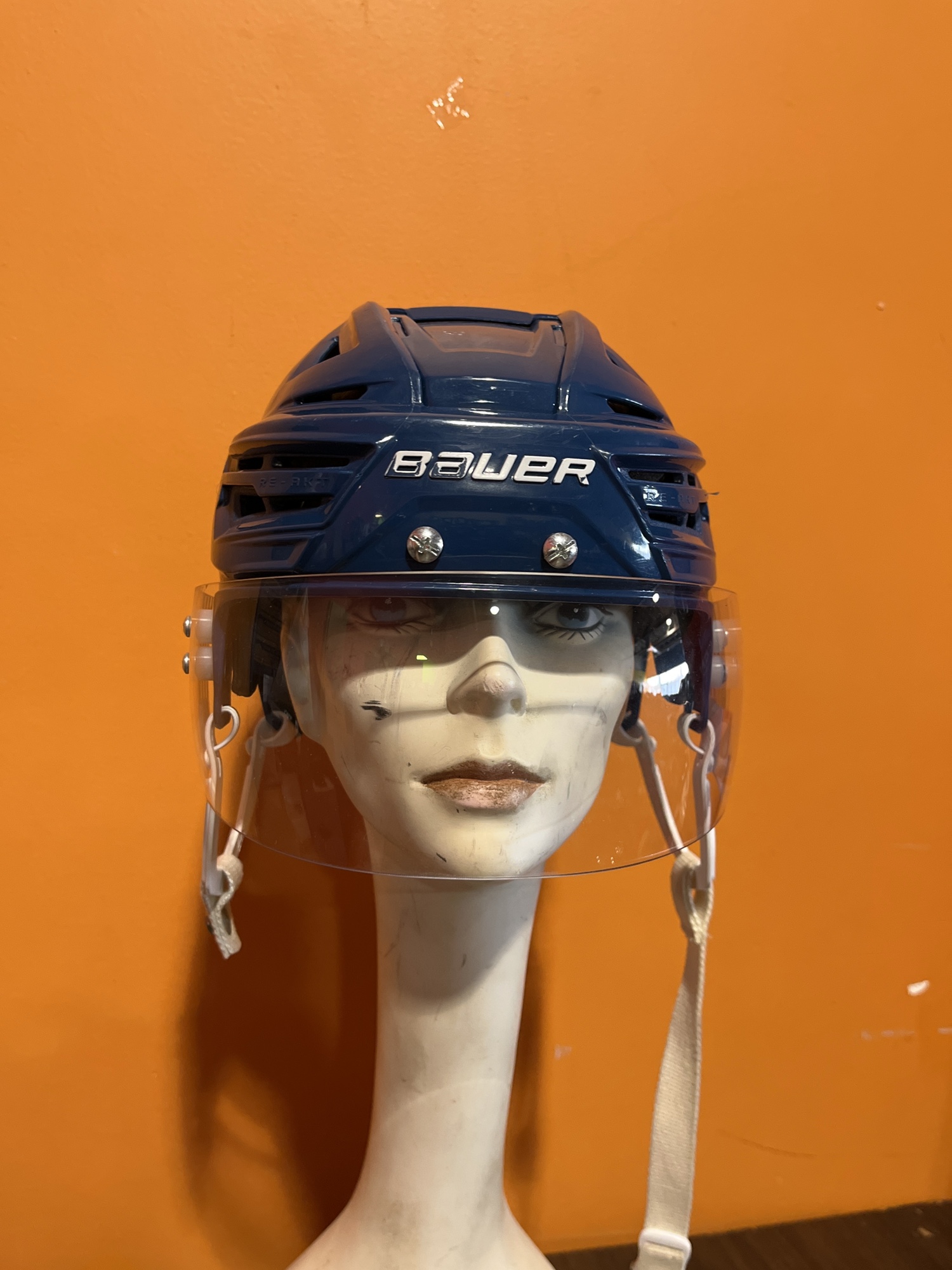 Used Blue Bauer REAKT 150 VN Pro Stock Helmet Size Small SidelineSwap