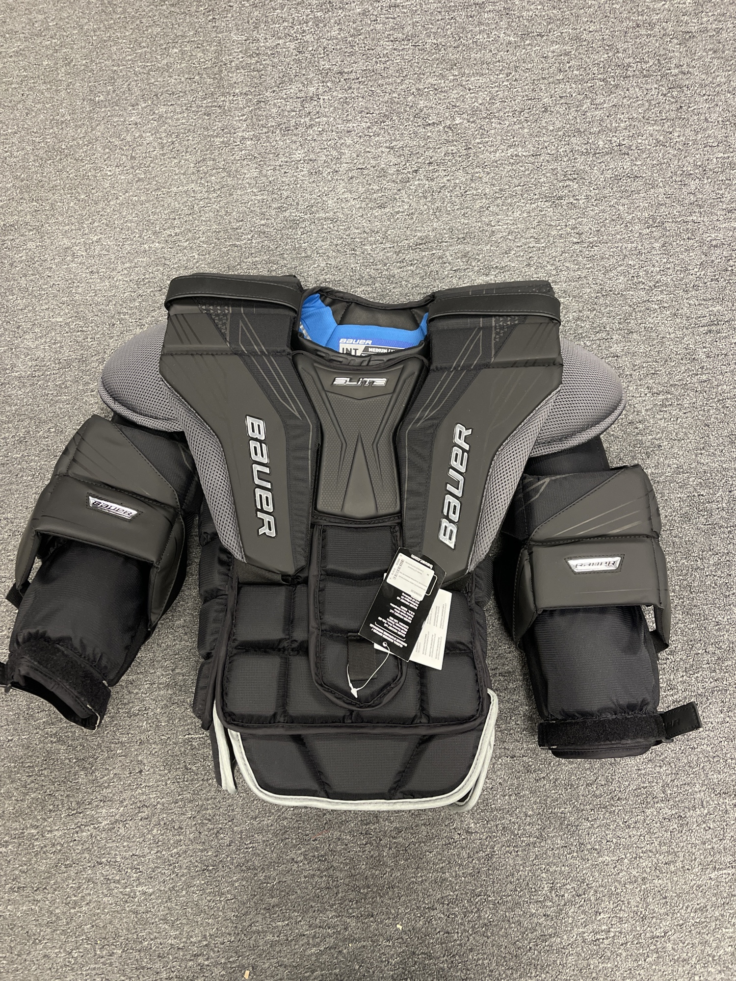 New Intermediate Medium Bauer Elite Goalie Chest Protector SidelineSwap
