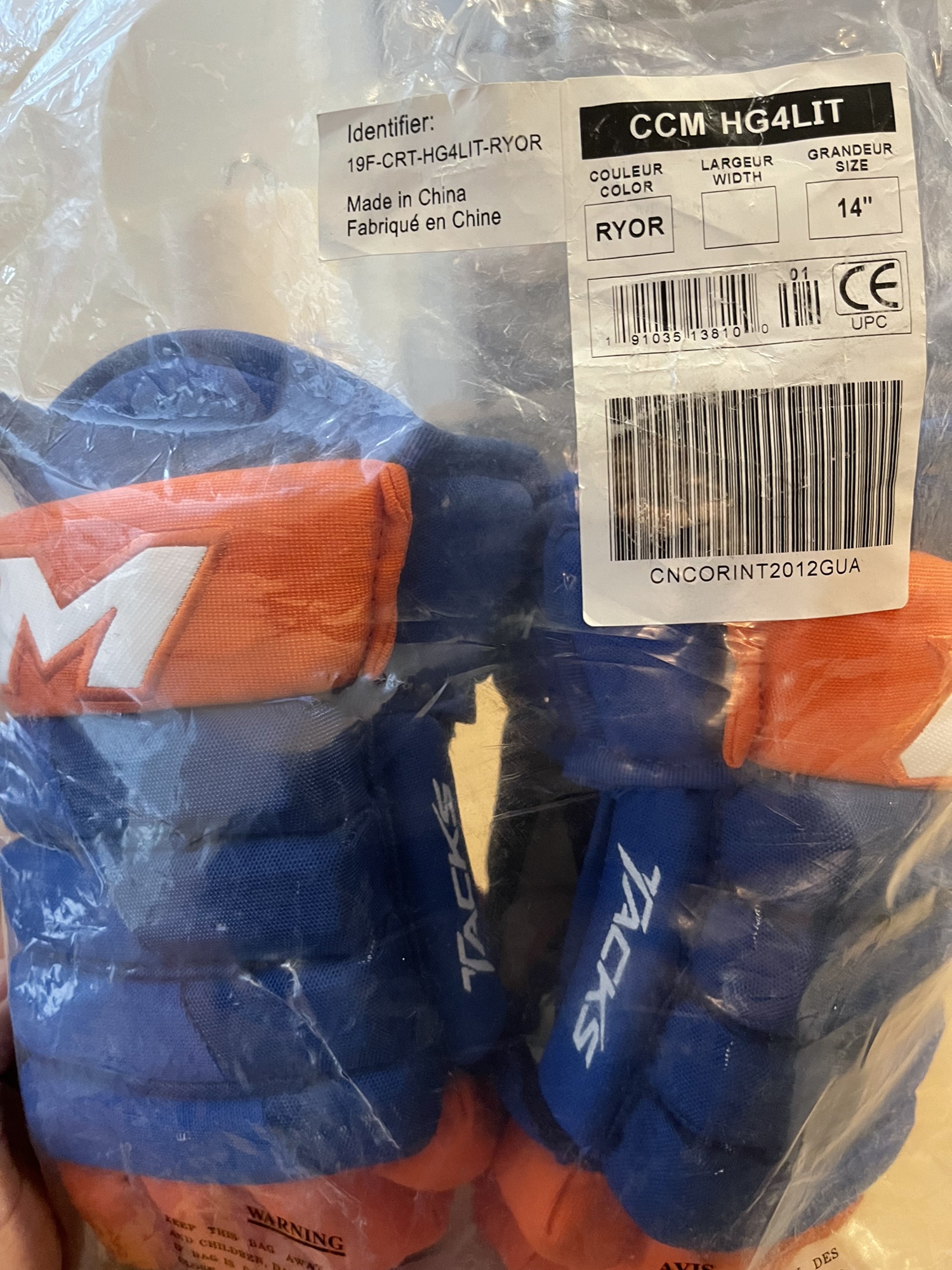 CCM TACKS 4R LITE HOCKEY GLOVES SidelineSwap