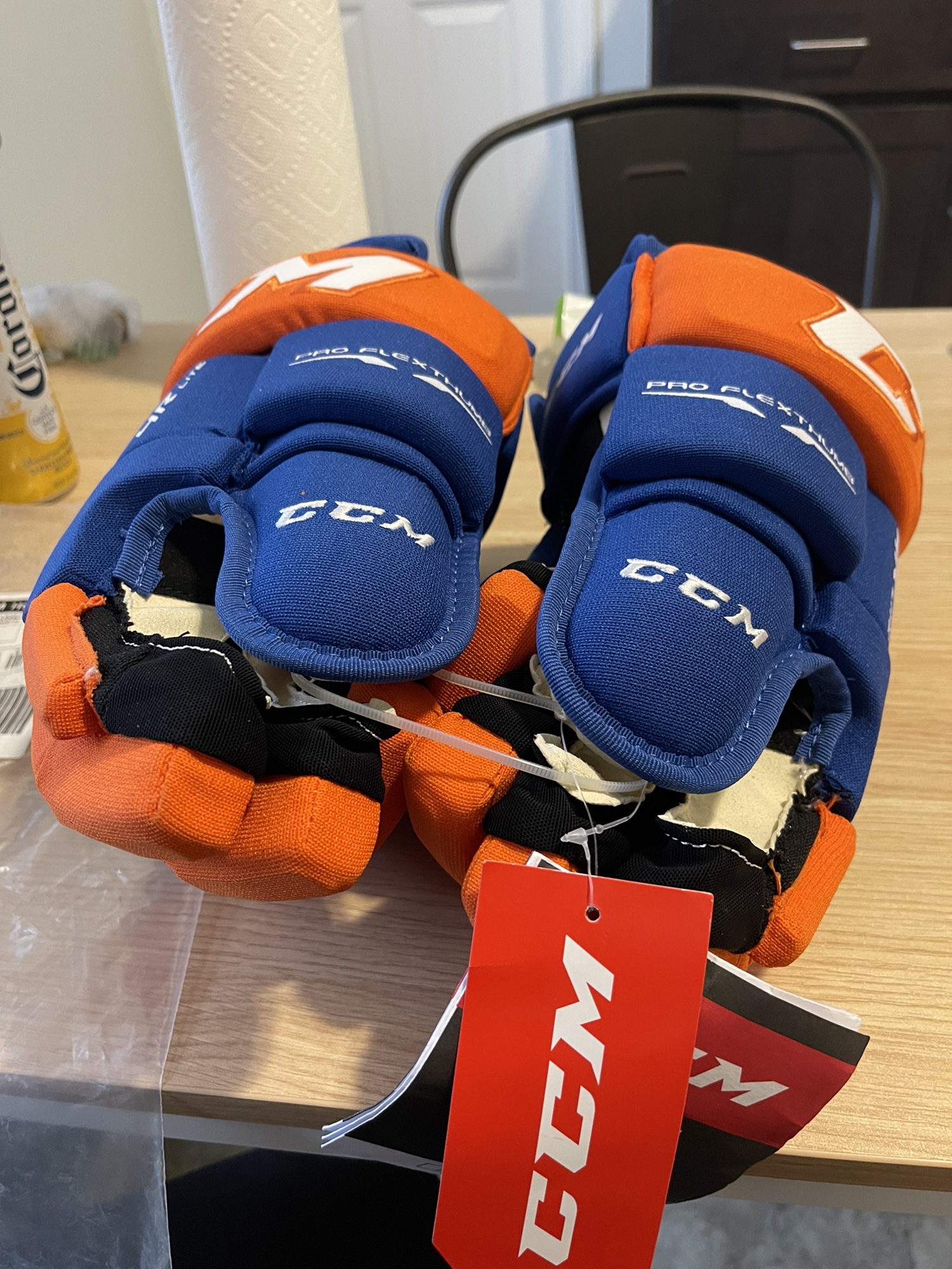 CCM TACKS 4R LITE HOCKEY GLOVES SidelineSwap