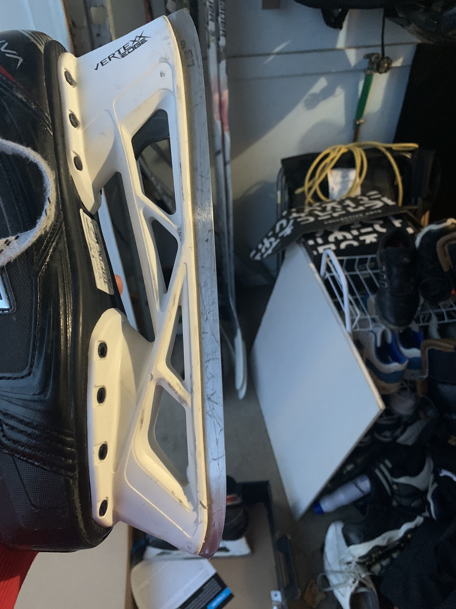 Used Bauer Regular Width Size 8 Vapor X700 Hockey Goalie Skates