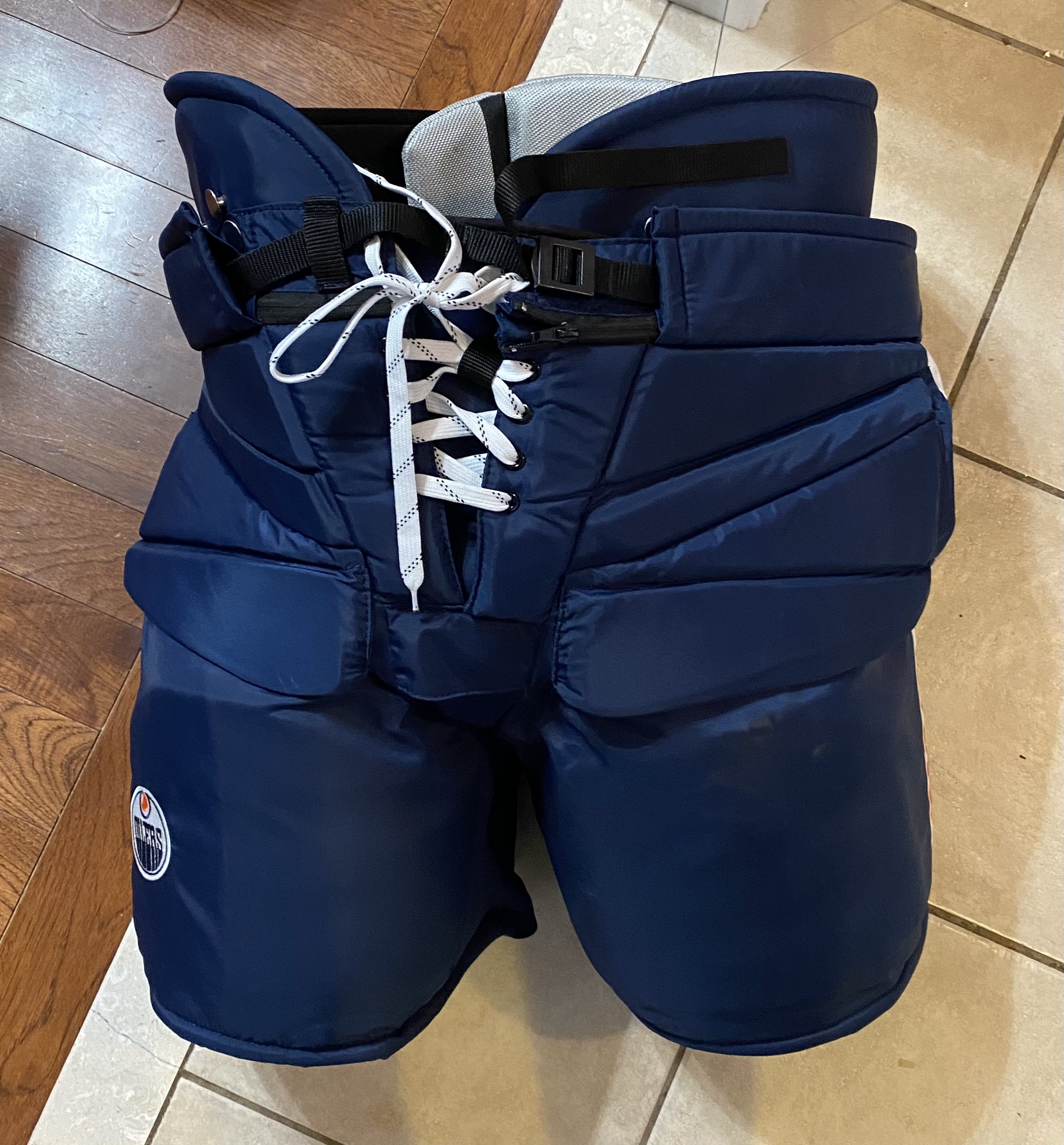 Edmonton Oilers Pro Stock Goalie pants. Size fit 4 XL SidelineSwap