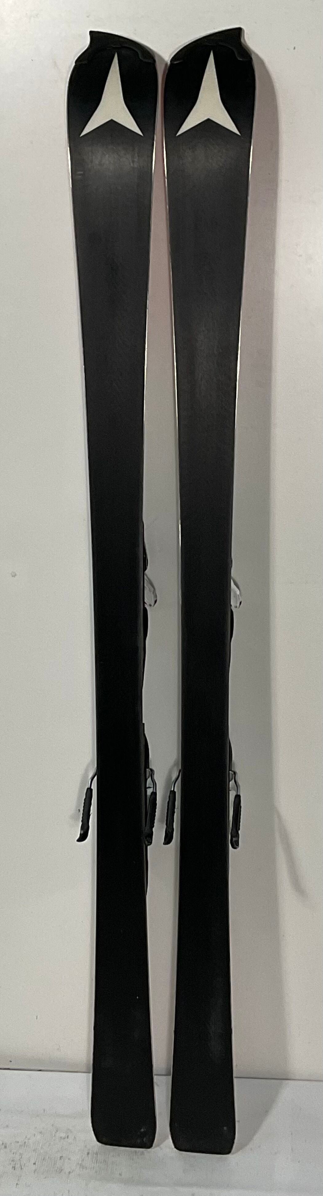 Used Atomic 152 cm Racing Redster SL Skis With Atomic X12 Bindings (455