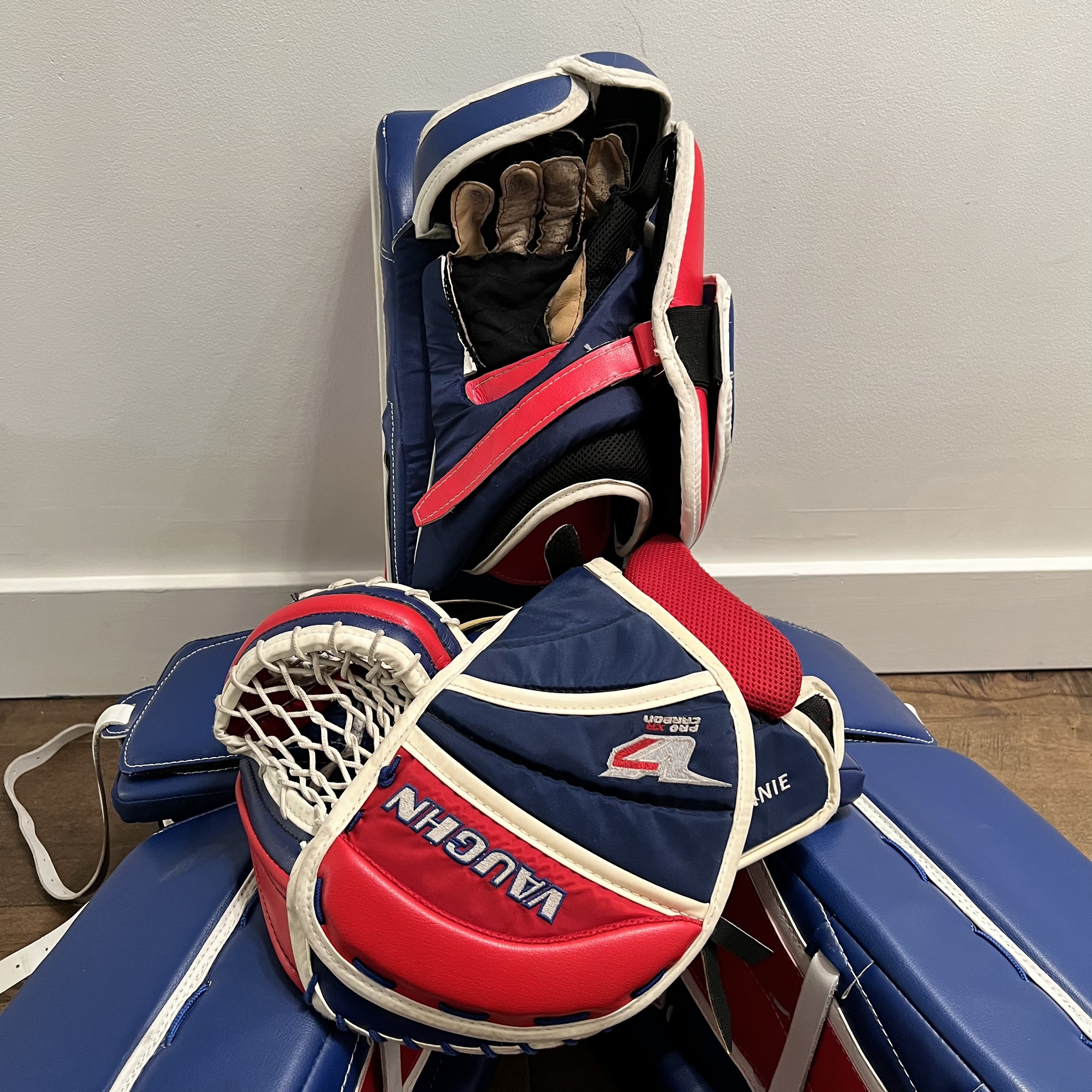 Pro Stock Battram Retro Goalie Full Set 33.5” SidelineSwap