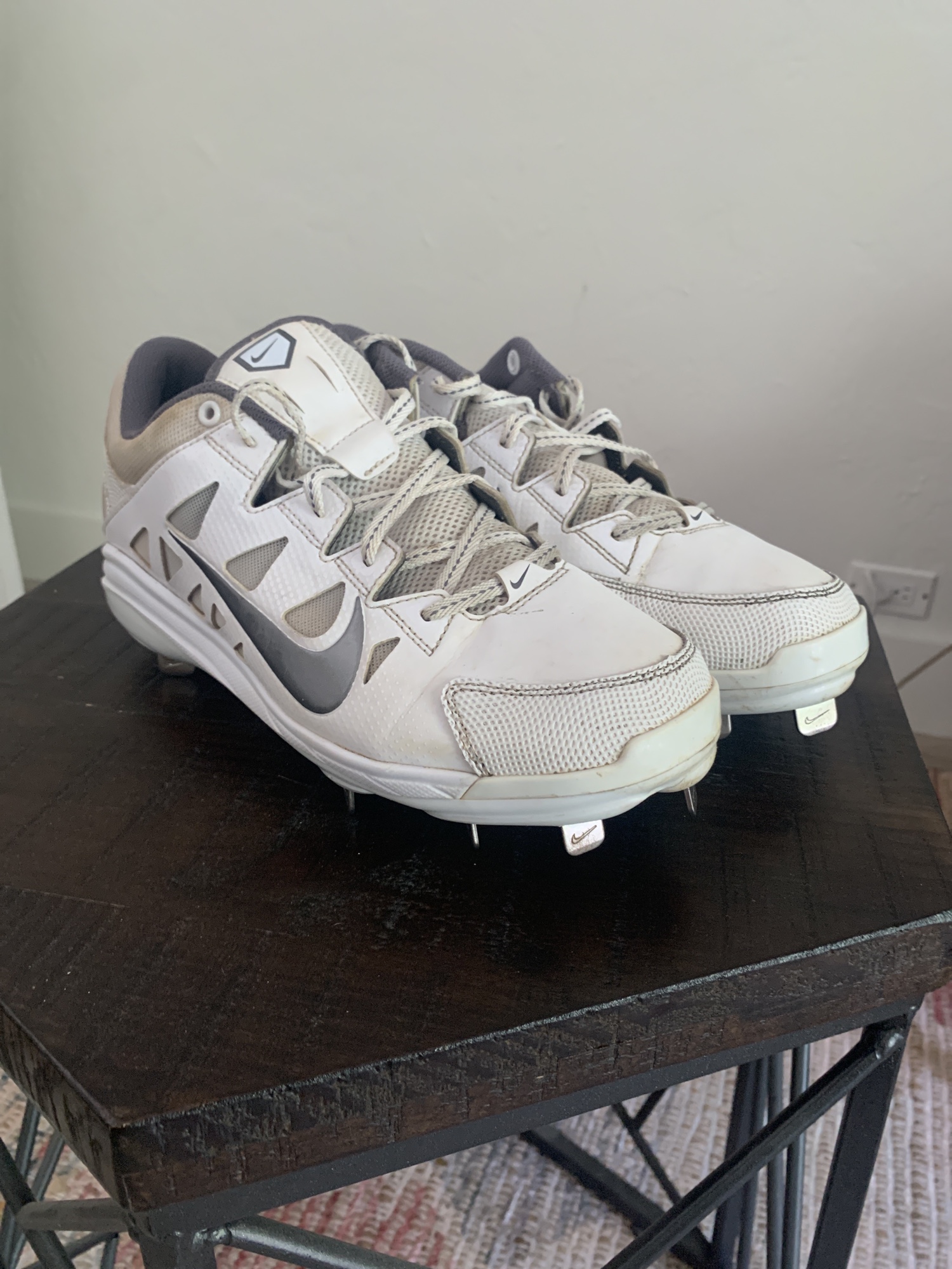low top cleats nike
