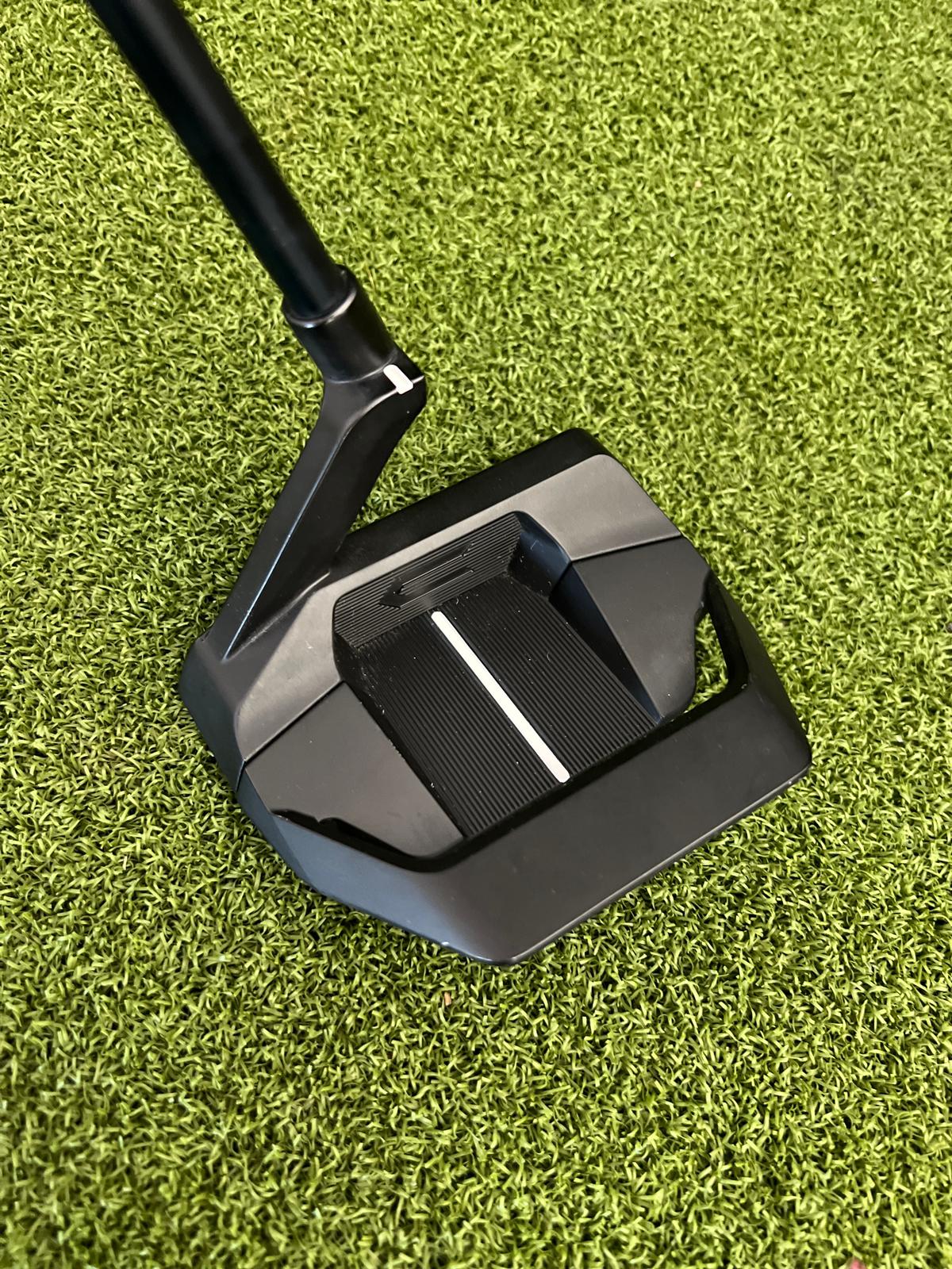 Crossputt Formula 1.0 Putter, Dual Alignment Line, 35", RH, Stock Shaft