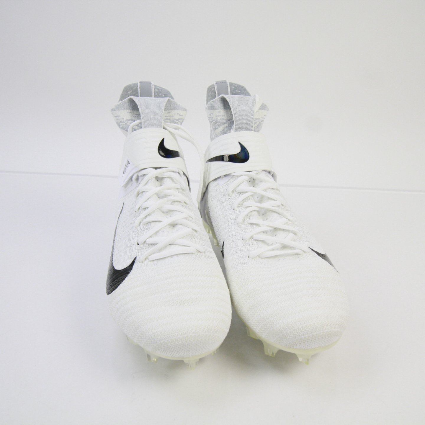 mens white nike football cleats
