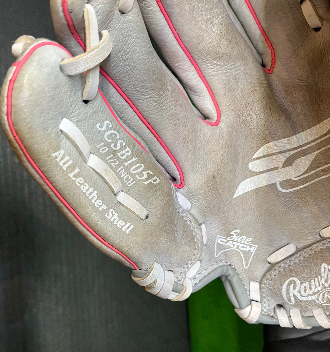 Rawlings Sure Catch Fastpitch Softball Glove Basket Leather 10 1/2