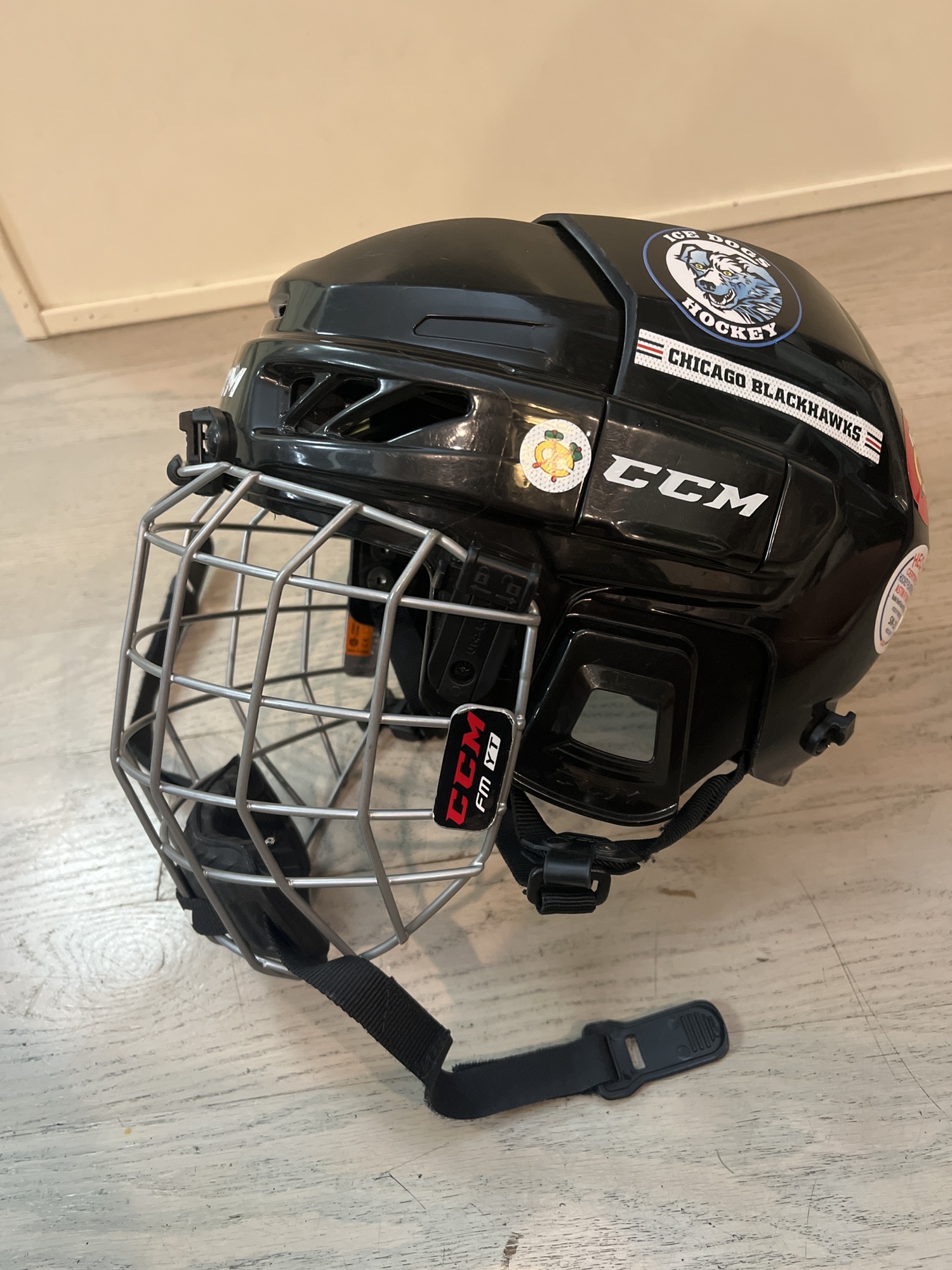Bauer Youth Hockey Helmet SidelineSwap