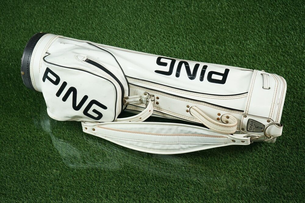 VINTAGE PING 3WAY DIVIDER GOLF CARRY 8” CART BAG, ALL WHITE/BLACK