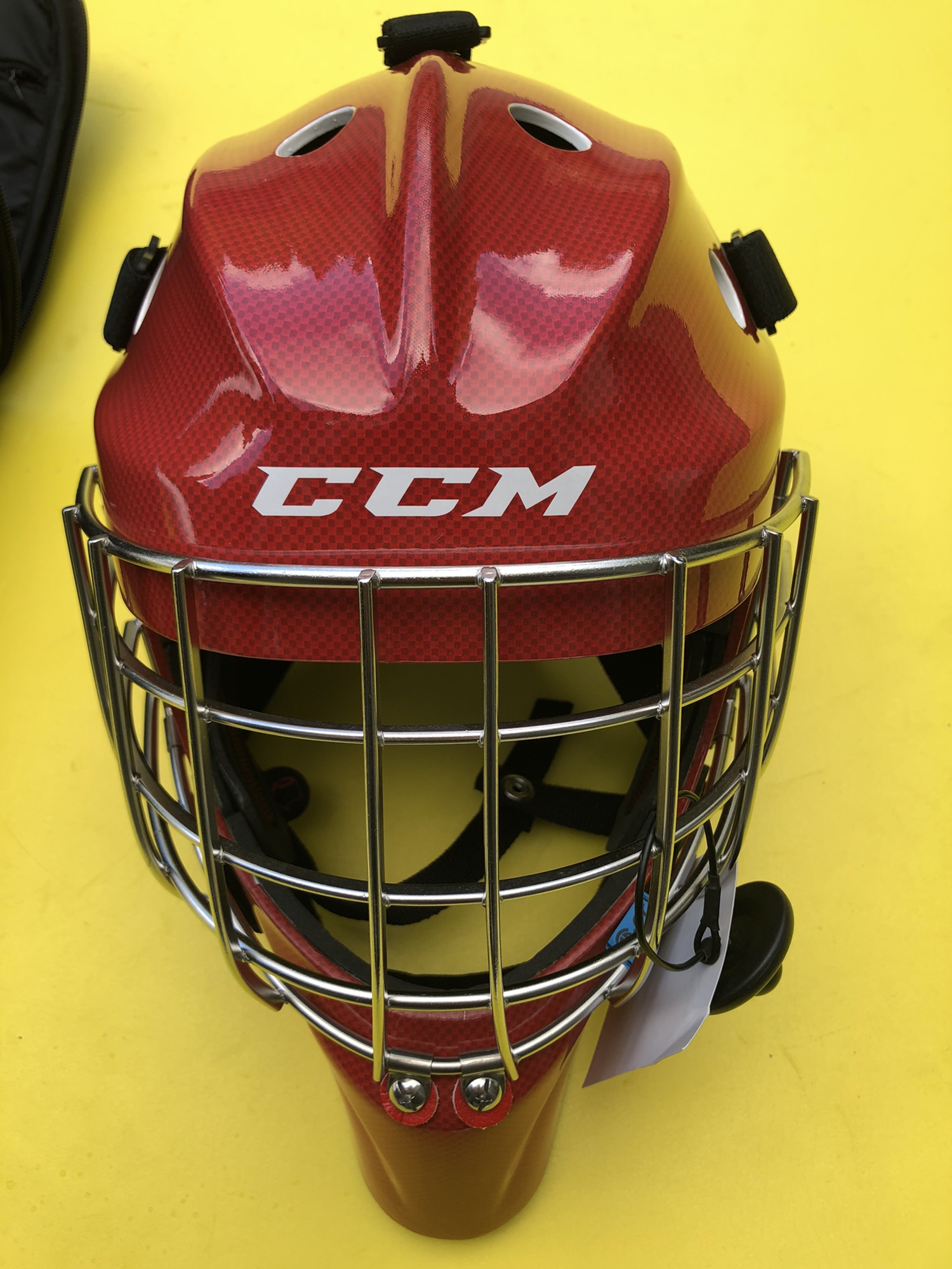 Senior New CCM 9000 Goalie Mask SIZE SR L HECC certification THE END OF