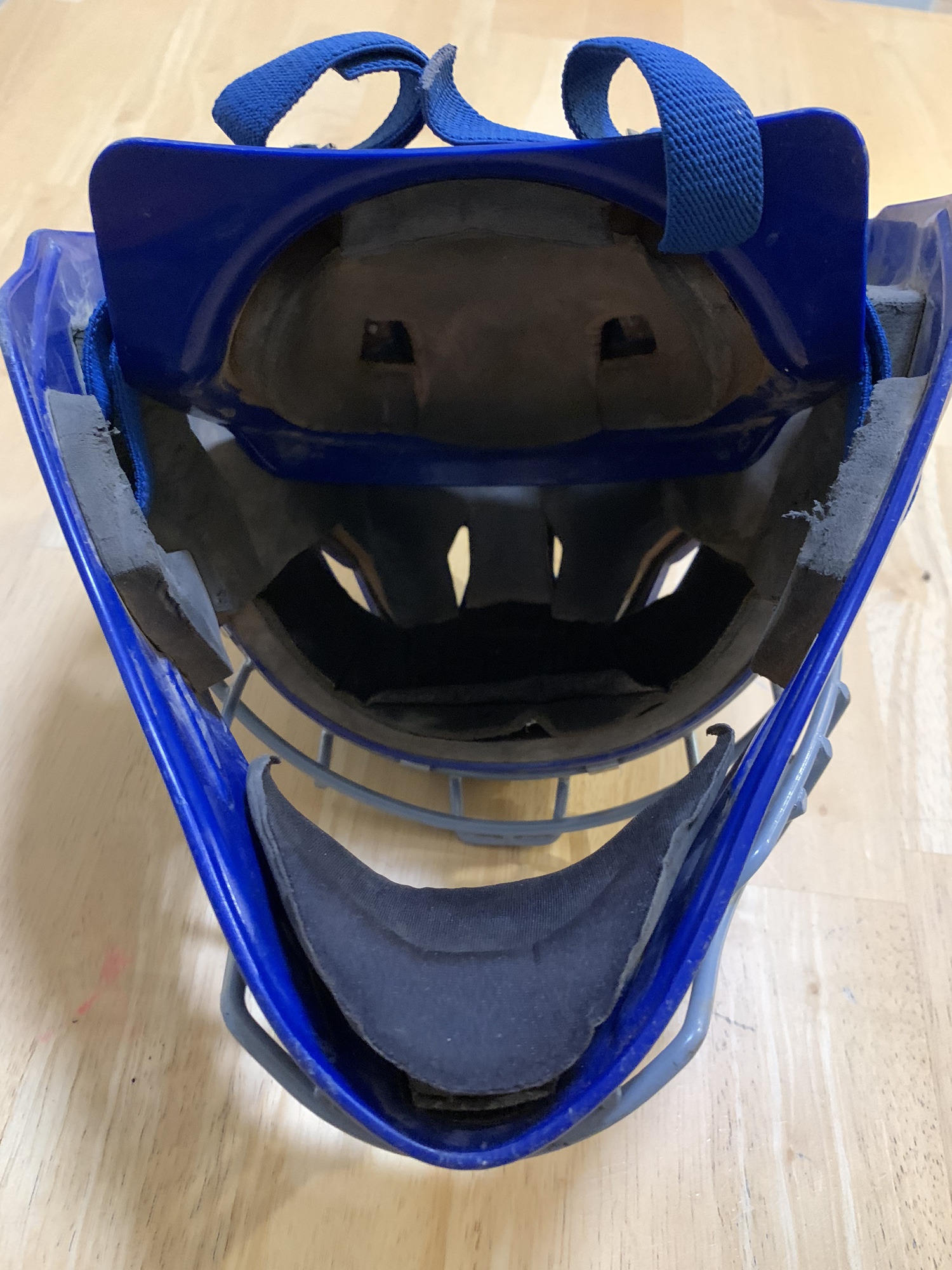 Easton Black Magic Catcher's Mask SidelineSwap