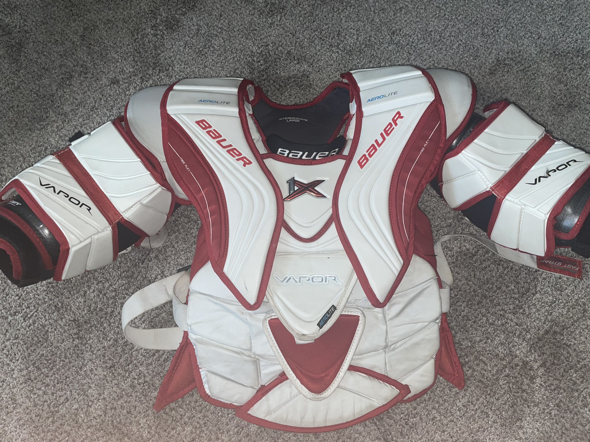 Used Large Bauer Vapor 1X Goalie Chest Protector SidelineSwap