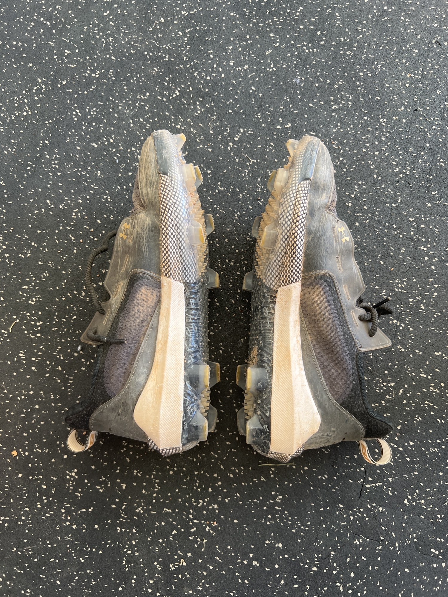 Black Youth Molded Cleats Under Armour Bryce harper SidelineSwap