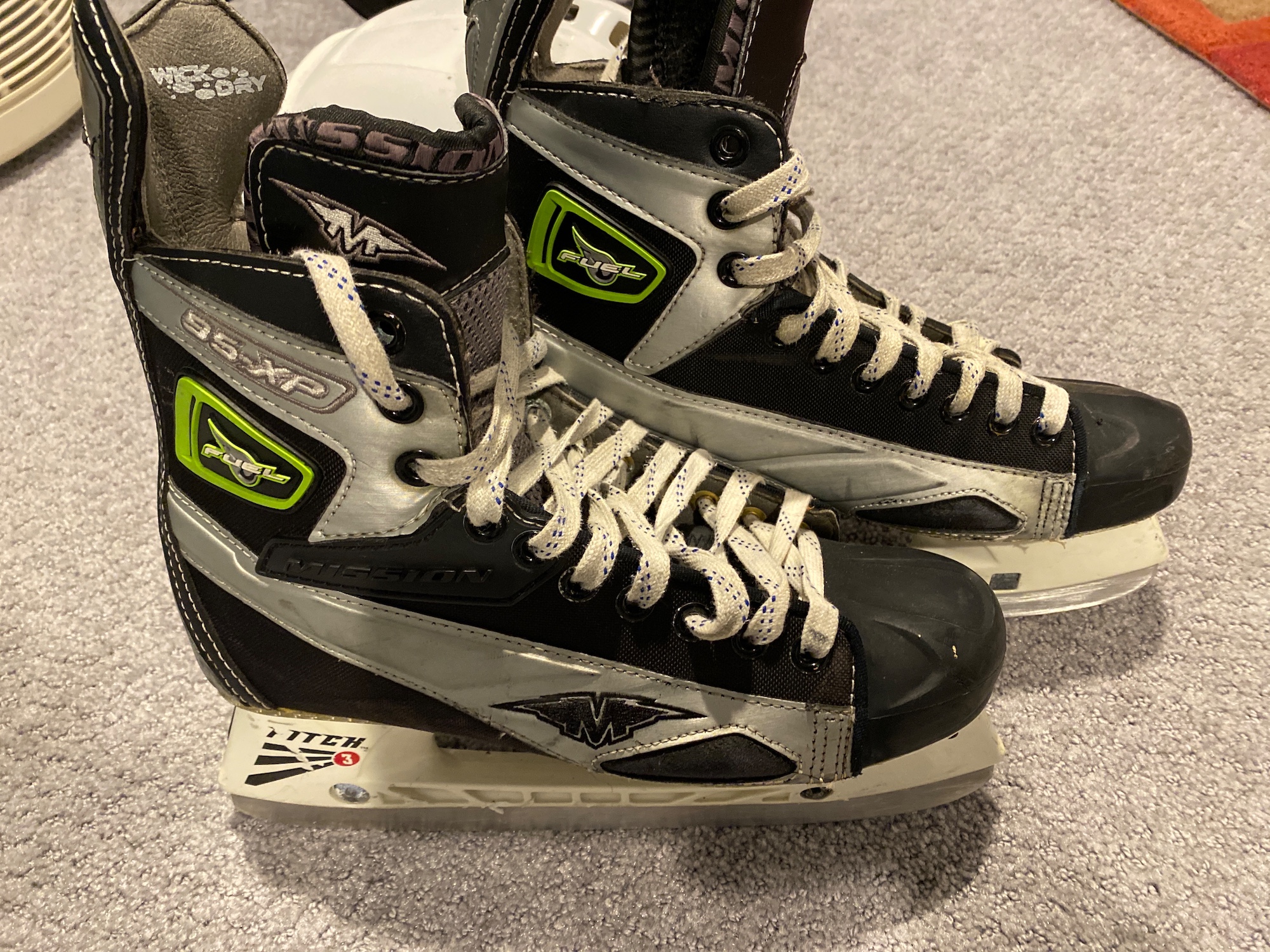 Used Mission Extra Wide Width Size 8 Fuel agx Hockey Skates SidelineSwap