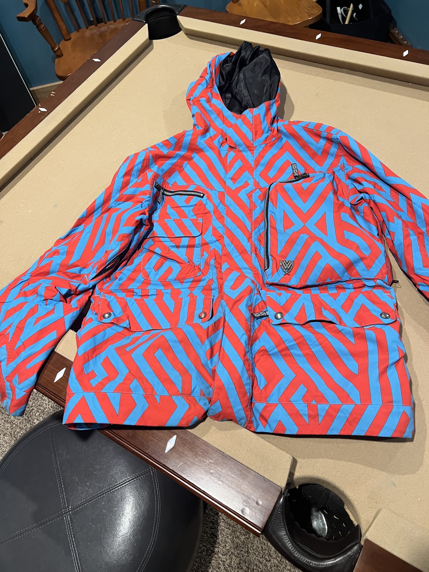 Burton The White Collection Blue/Red Pattern SidelineSwap