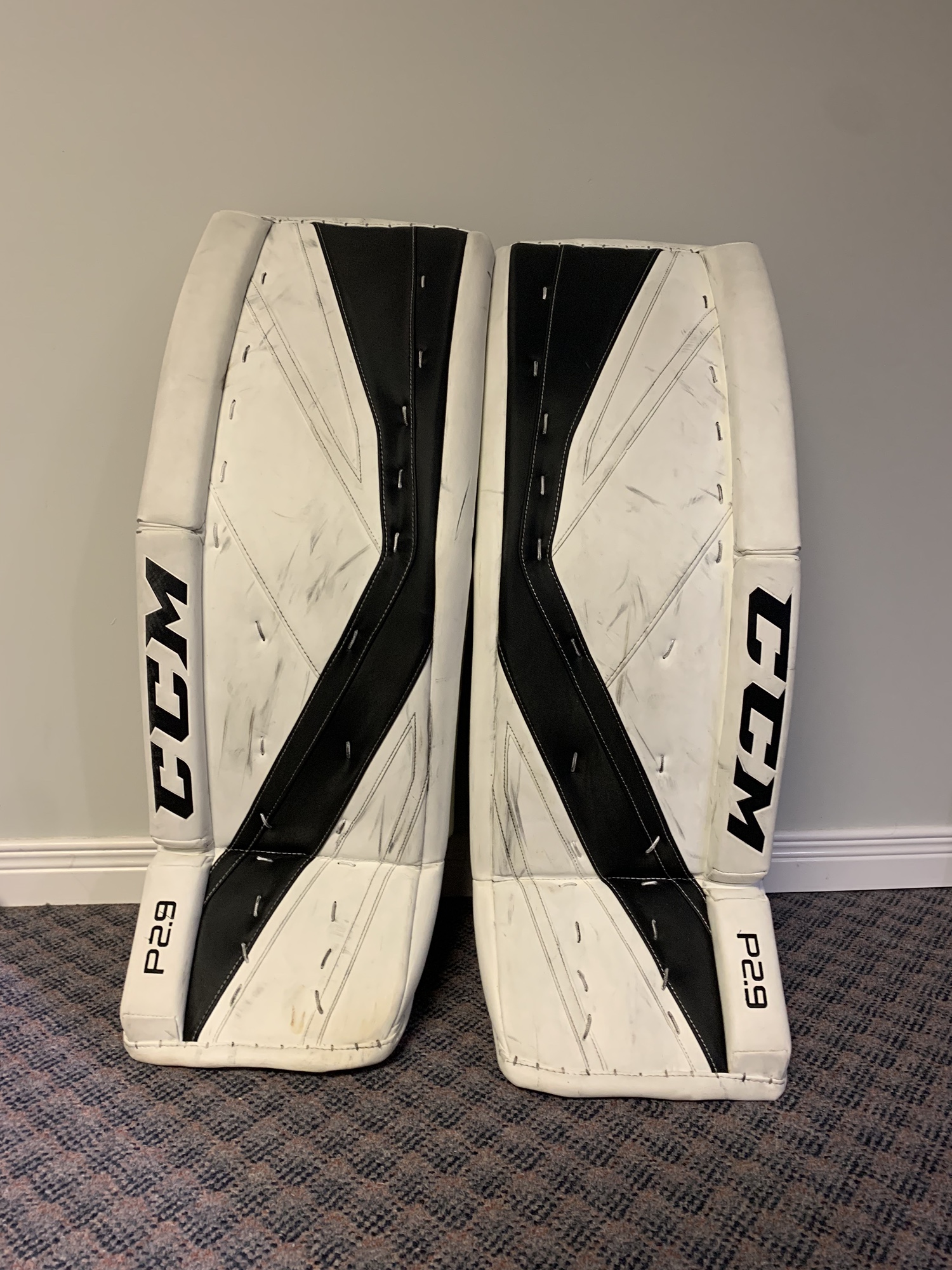 34+1 ccm p2.9 goalie pads SidelineSwap