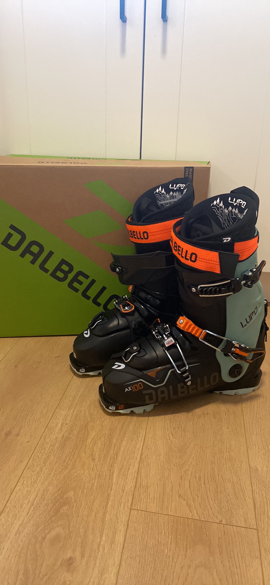 Dalbello Lupo Ax 100 Freeride/Touring Ski Boot SidelineSwap