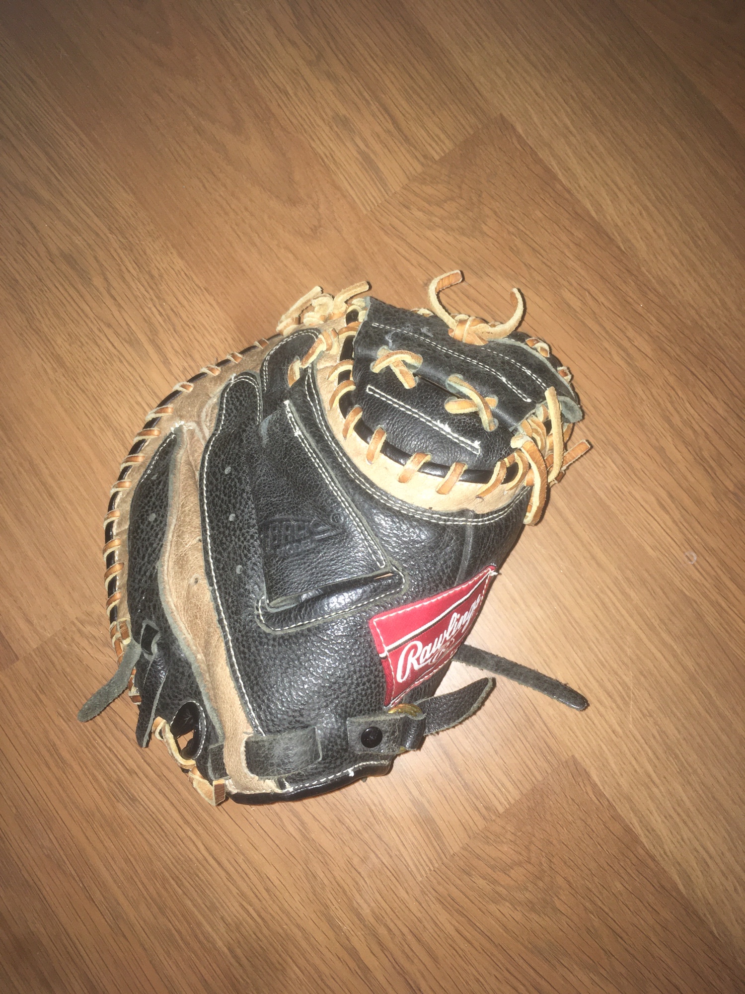 Rawlings youth catchers glove SidelineSwap