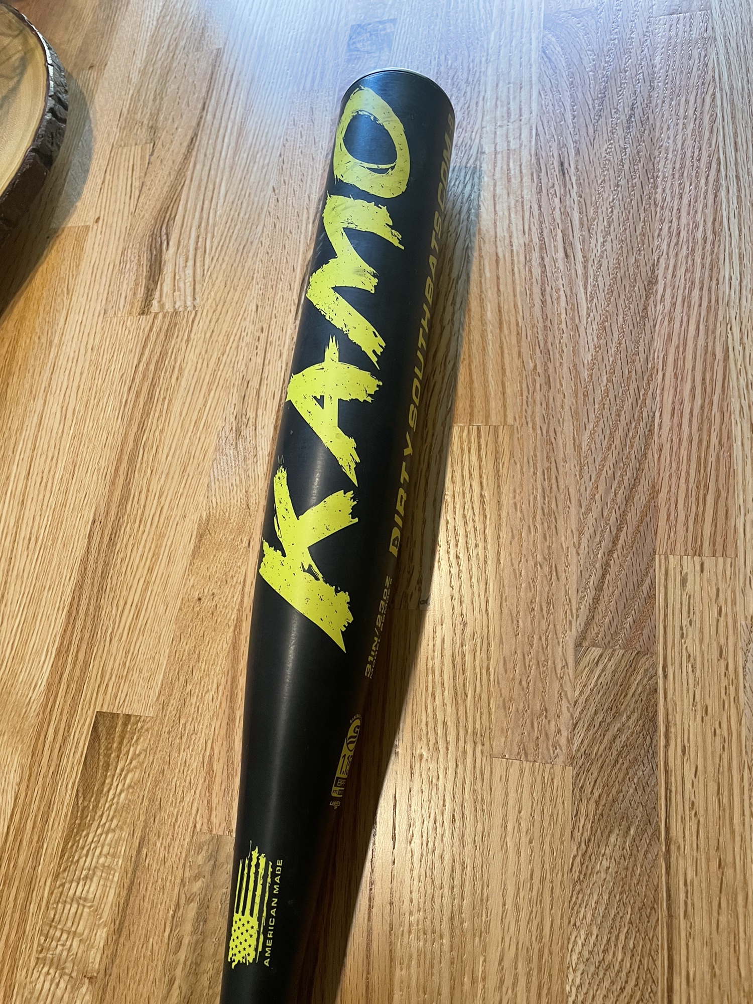 2022 Composite (8) 23 oz 31" Dirty South Kamo Bat SidelineSwap