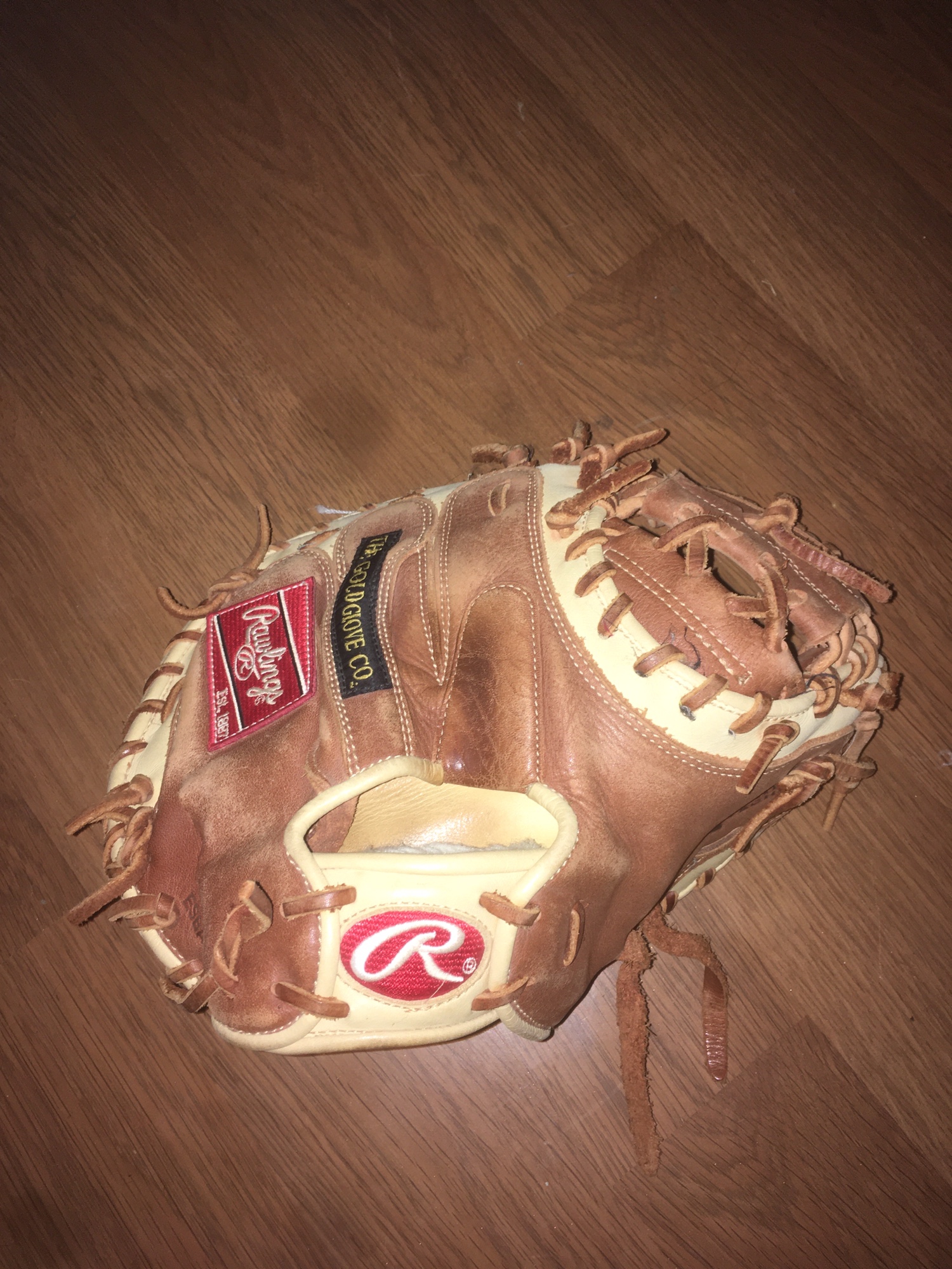 Rawlings catchers glove SidelineSwap
