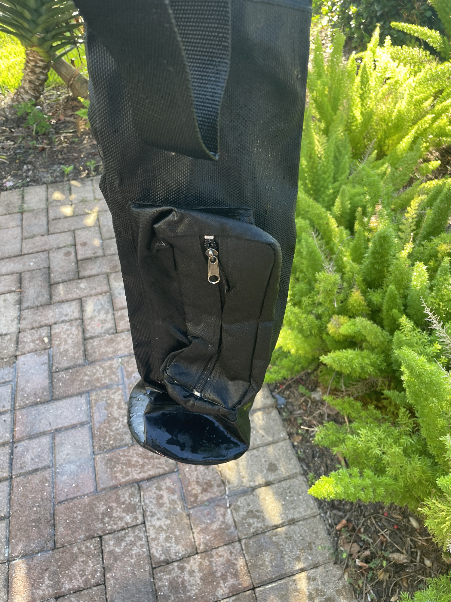 Sunday golf bag by Top flite With shoulder strap SidelineSwap