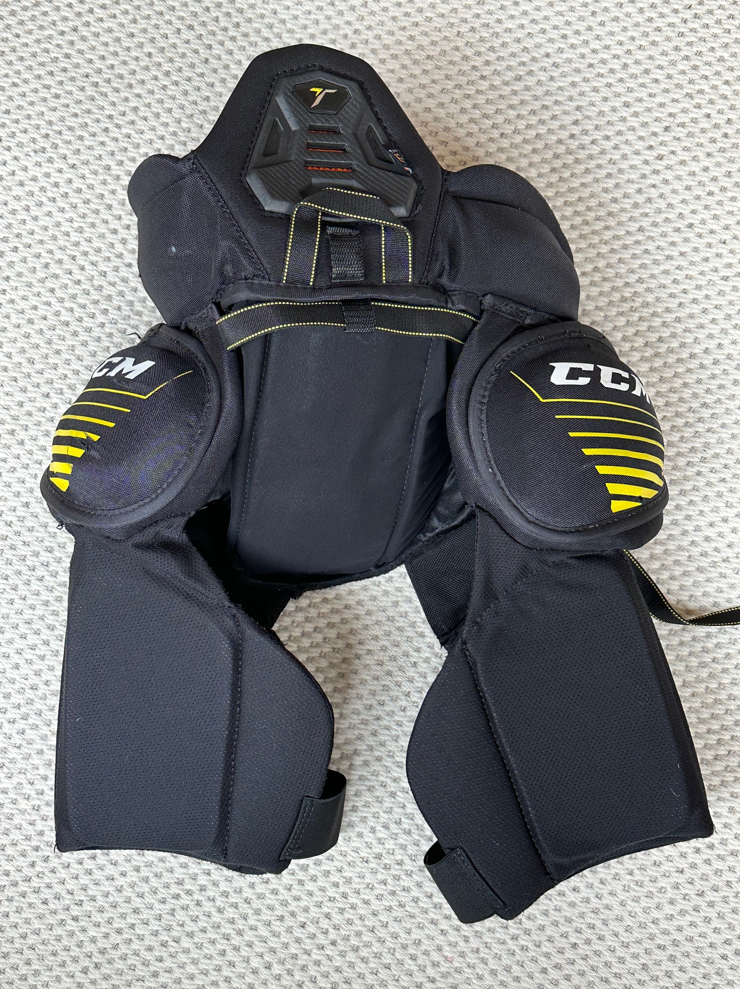 CCM Tacks 7092 Girdle Junior Medium SidelineSwap