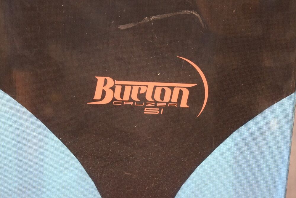 BURTON CRUZER SNOWBOARD SIZE 151 CM WITH BURTON LARGE BINDINGS