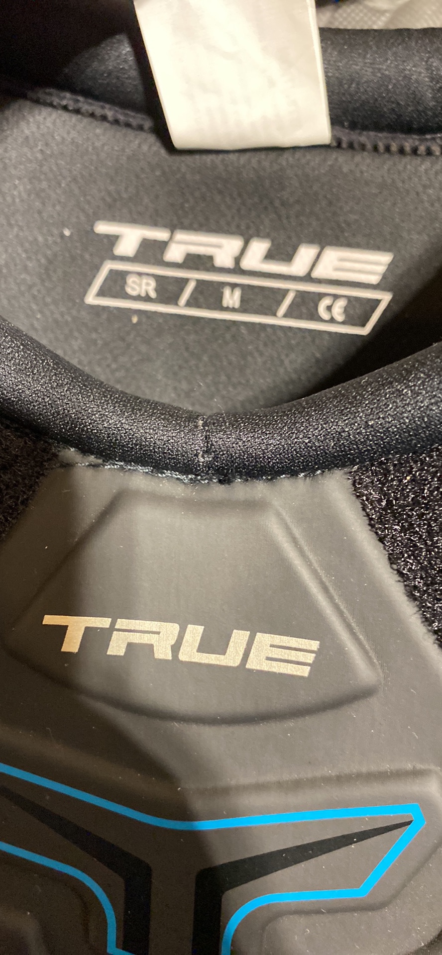 New Senior Medium True XC9 Shoulder Pads SidelineSwap