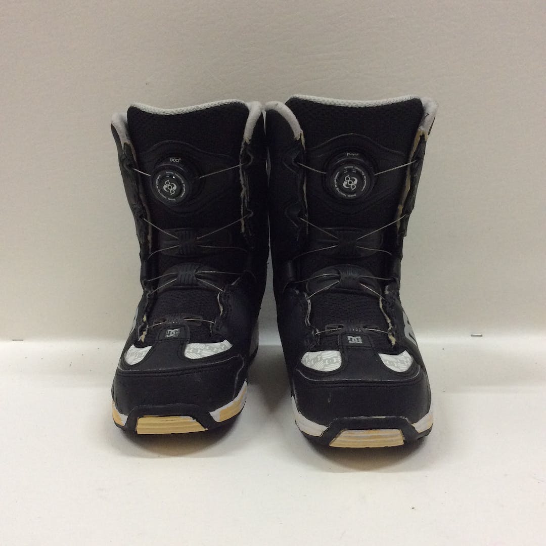 Used Dc Shoes Scout Junior 05 Boys Snowboard Boots SidelineSwap