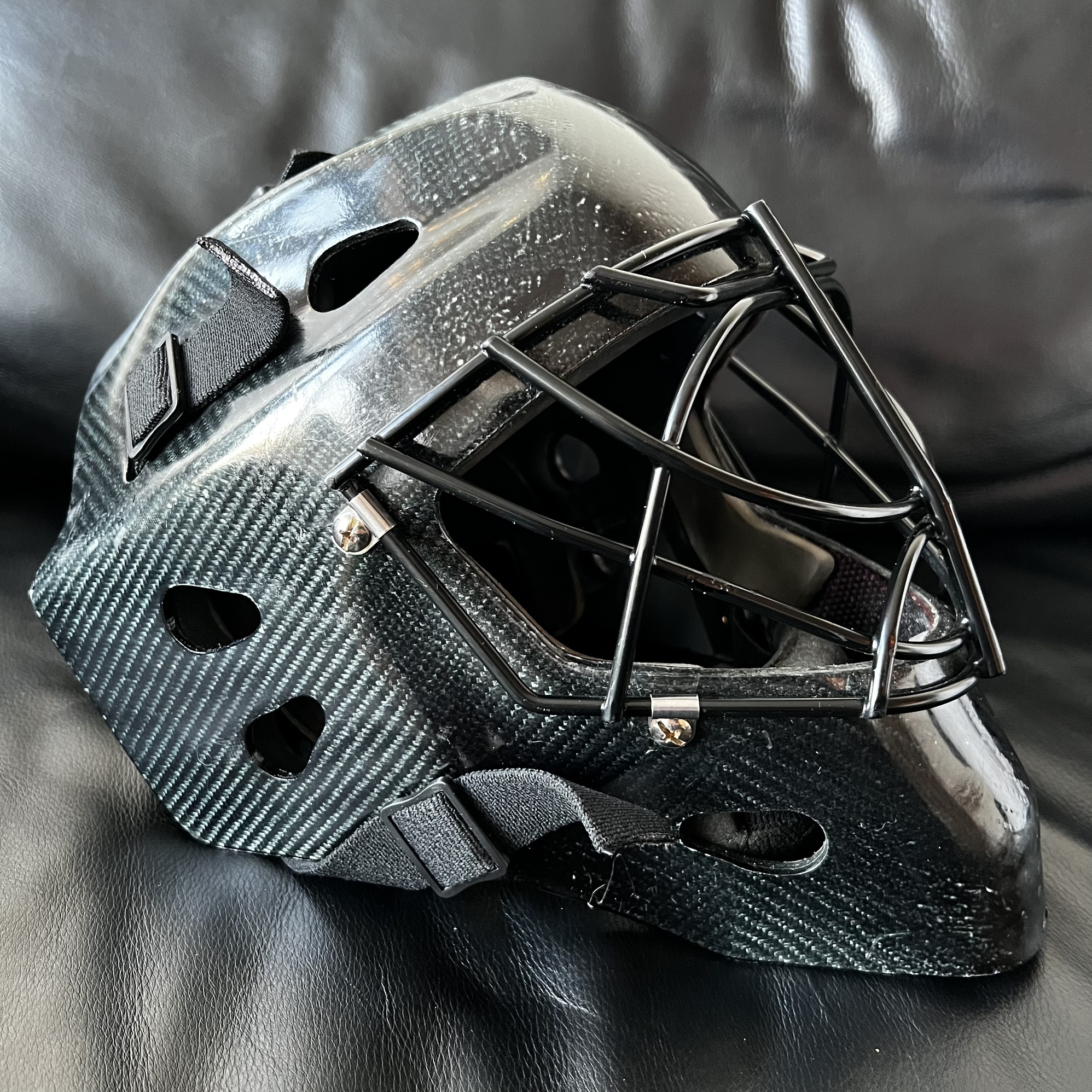 Hackva Pro Carbon SR Goalie Mask SidelineSwap