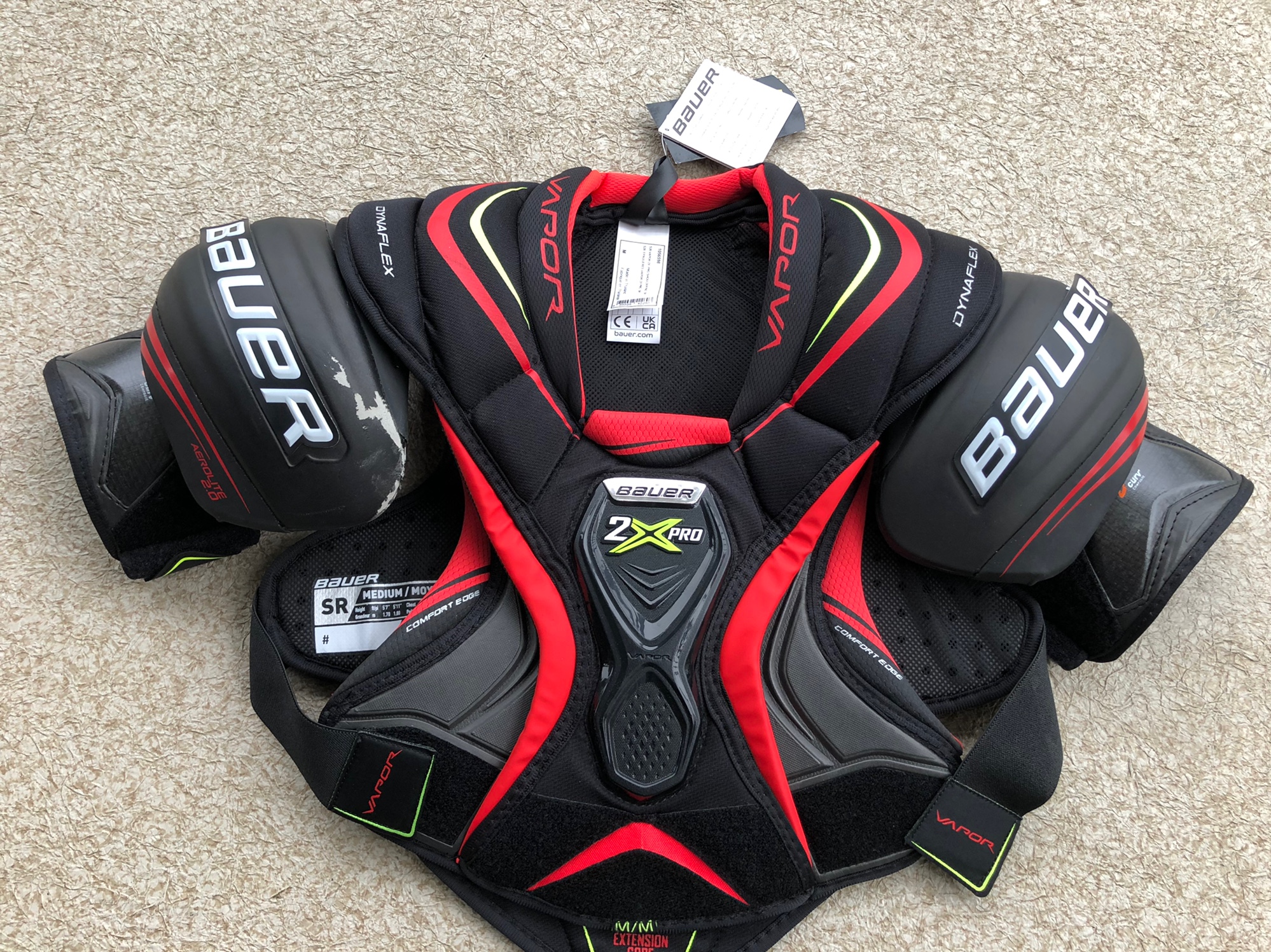 New Senior Medium Bauer Vapor 2x pro Shoulder Pads SidelineSwap