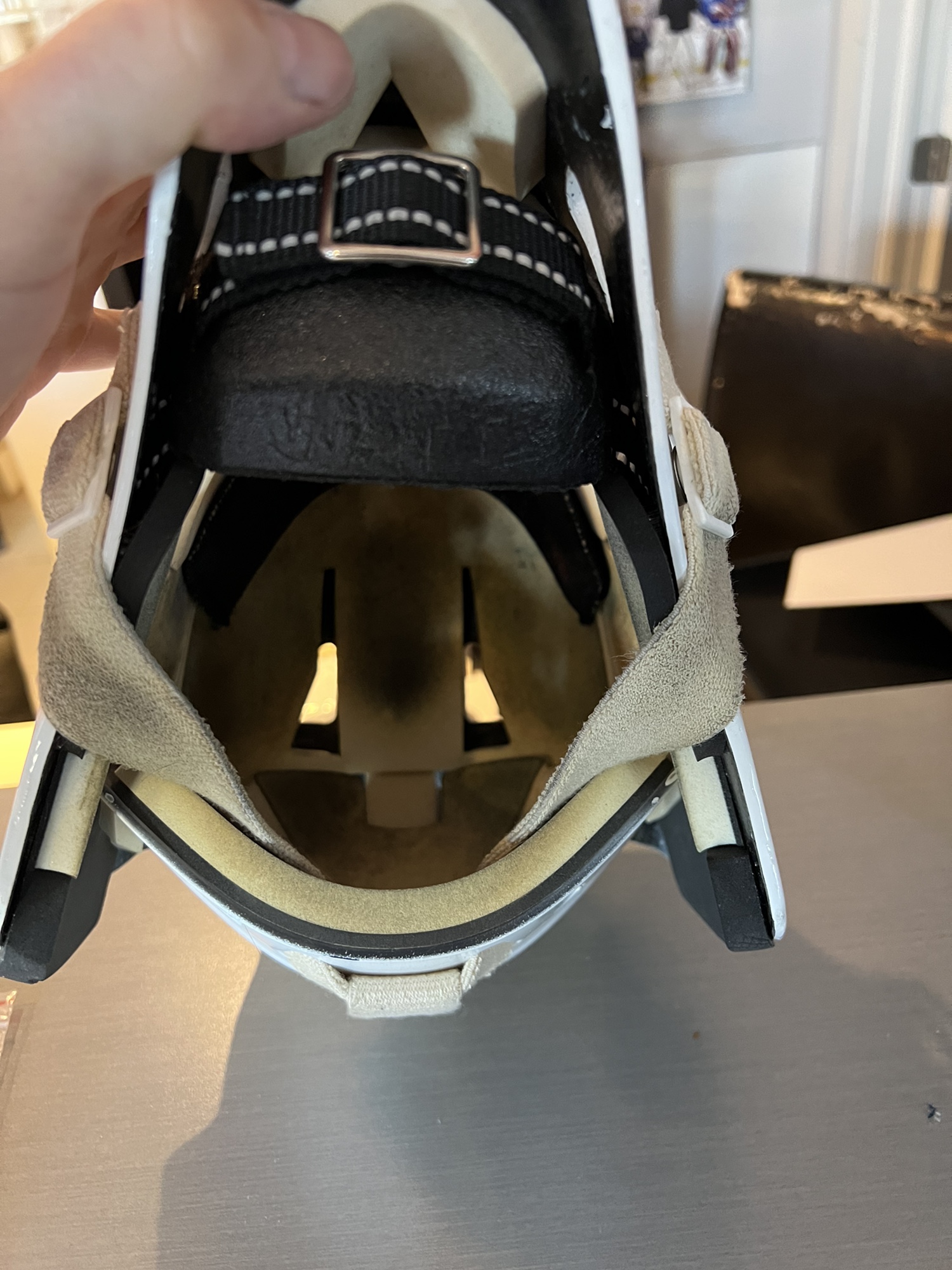 Wall W10 Goalie Mask (Made In Finland) Upgraded With W12 Padding