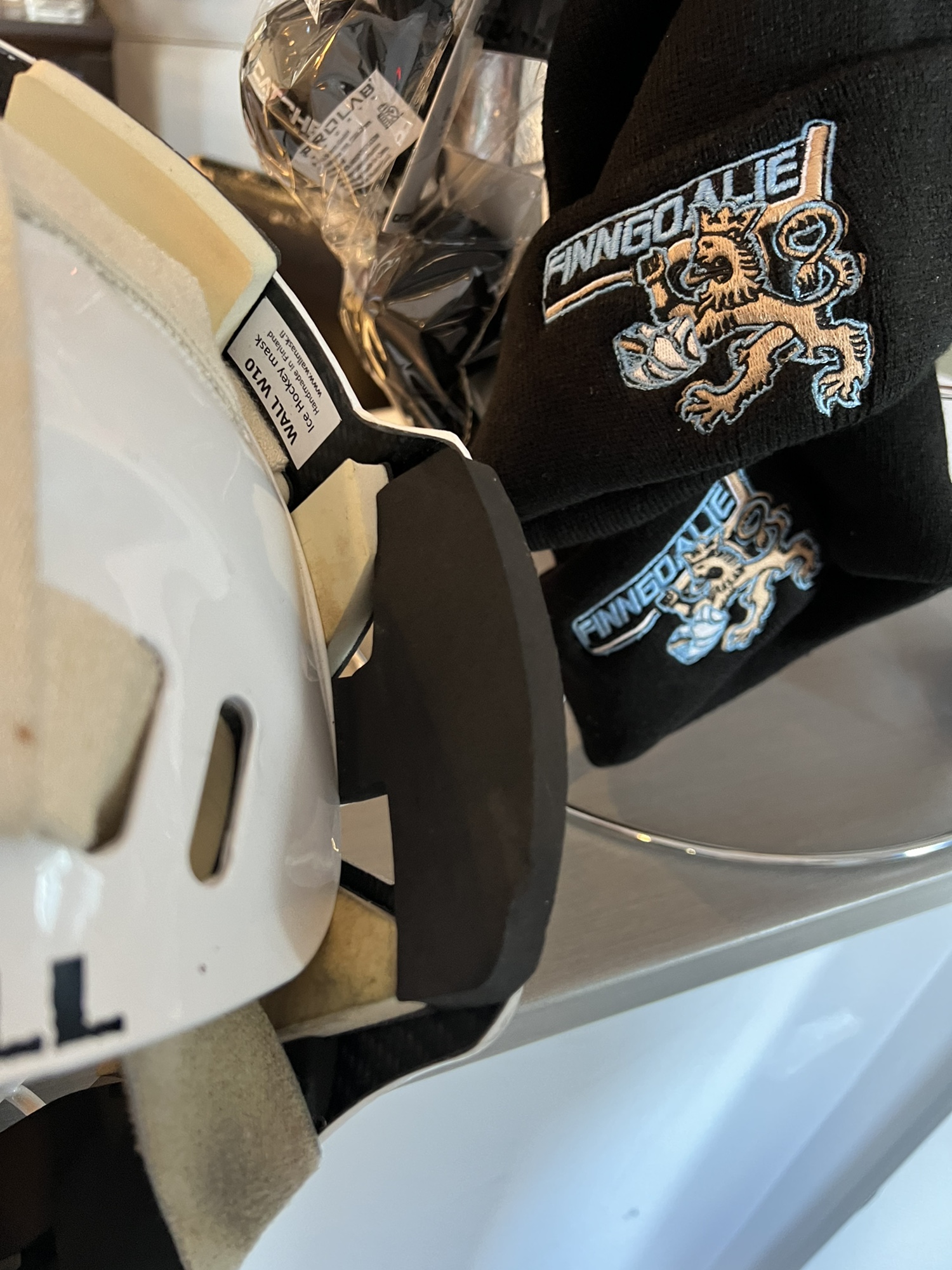 Wall W10 Goalie Mask (Made In Finland) Upgraded With W12 Padding