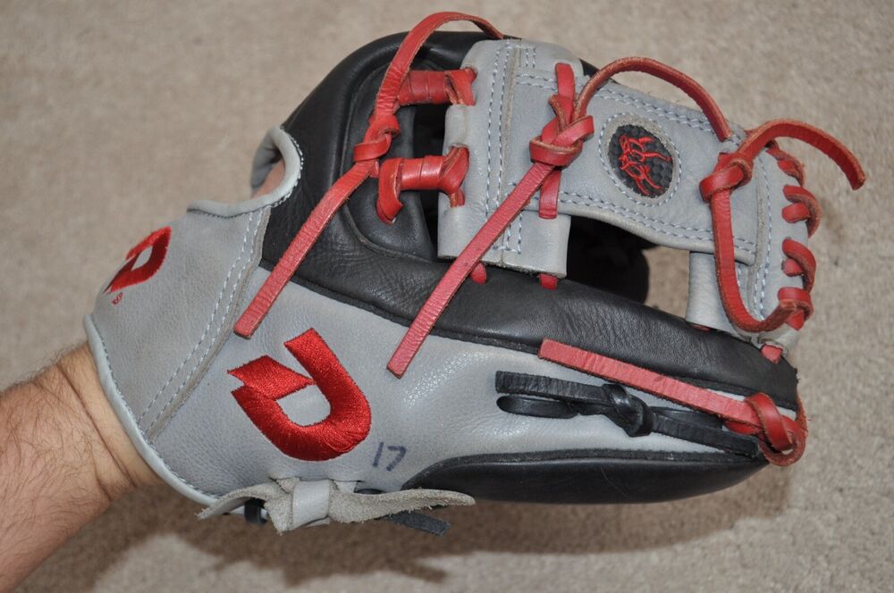 11.5" DeMarini Insane RHT Leather Baseball Softball Infielders Glove SidelineSwap