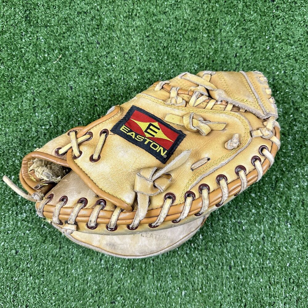 Easton EX205 Flex Action Palm Baseball Catchers Mitt Broken In RHT
