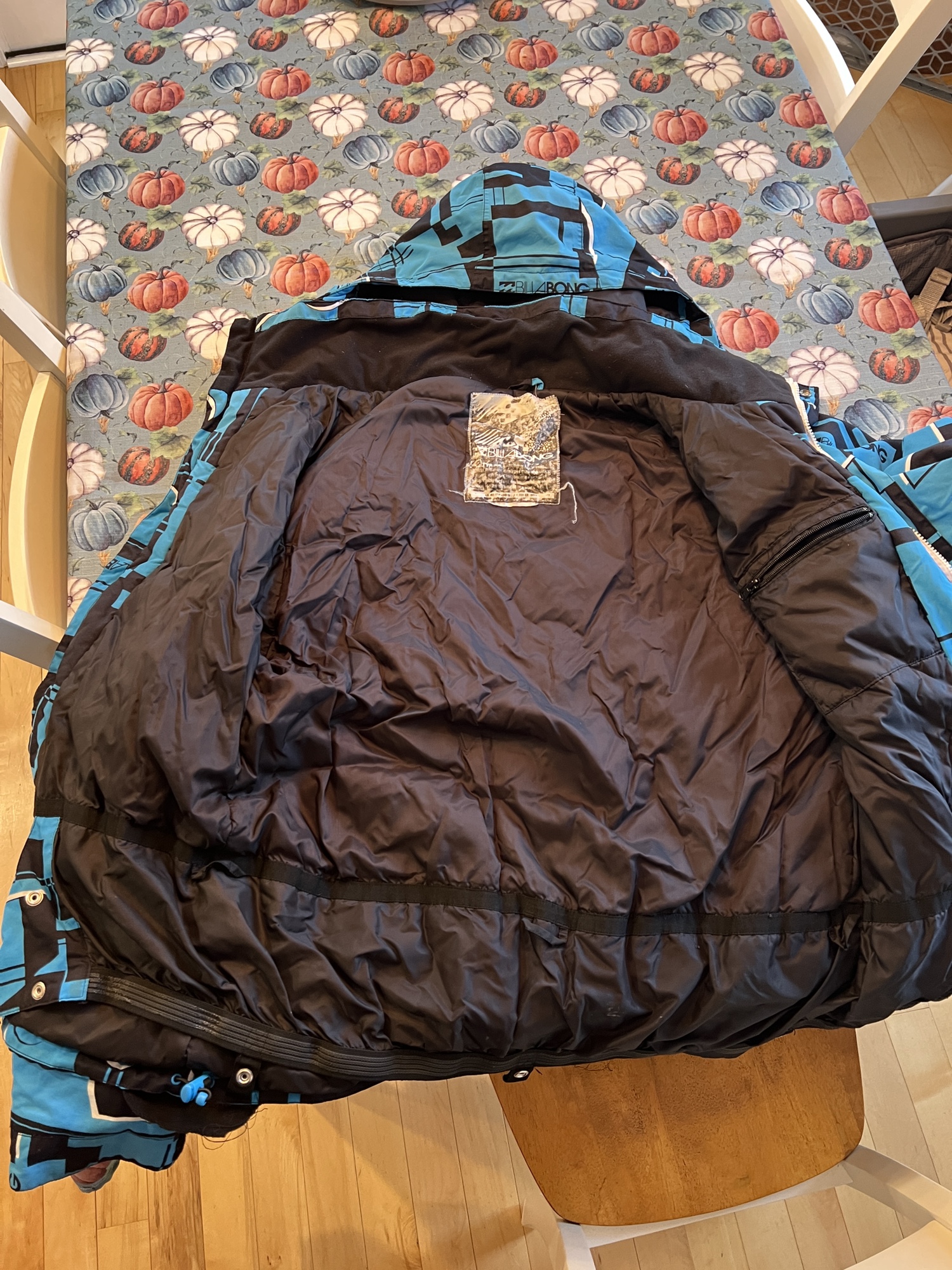Billabong Altyr Series Snowboard Jacket | SidelineSwap | Buy