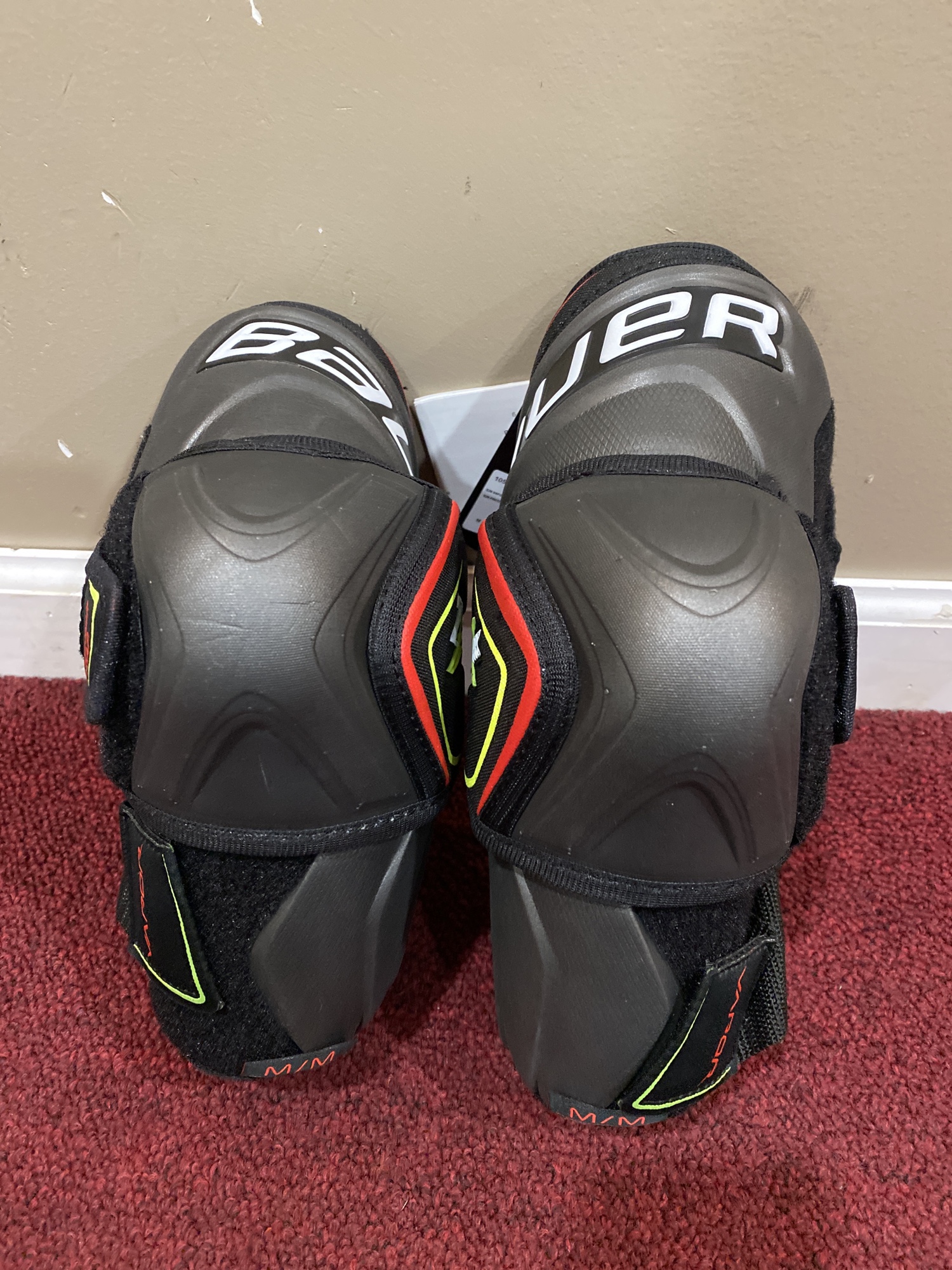 New Bauer VAPOR 2X PRO Elbow Pads ItemJTE2X SidelineSwap