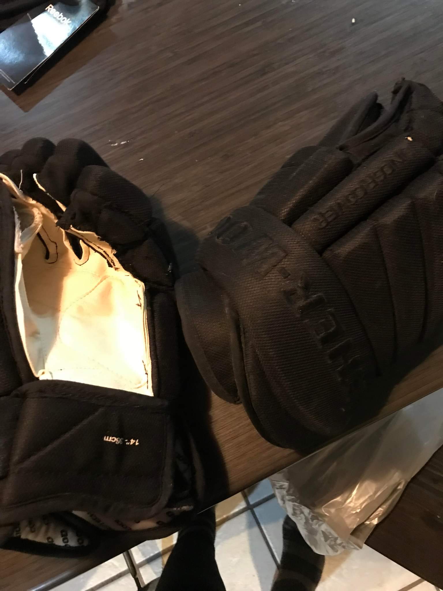 Senior MEDIUM FULL Hockey equipment set SidelineSwap